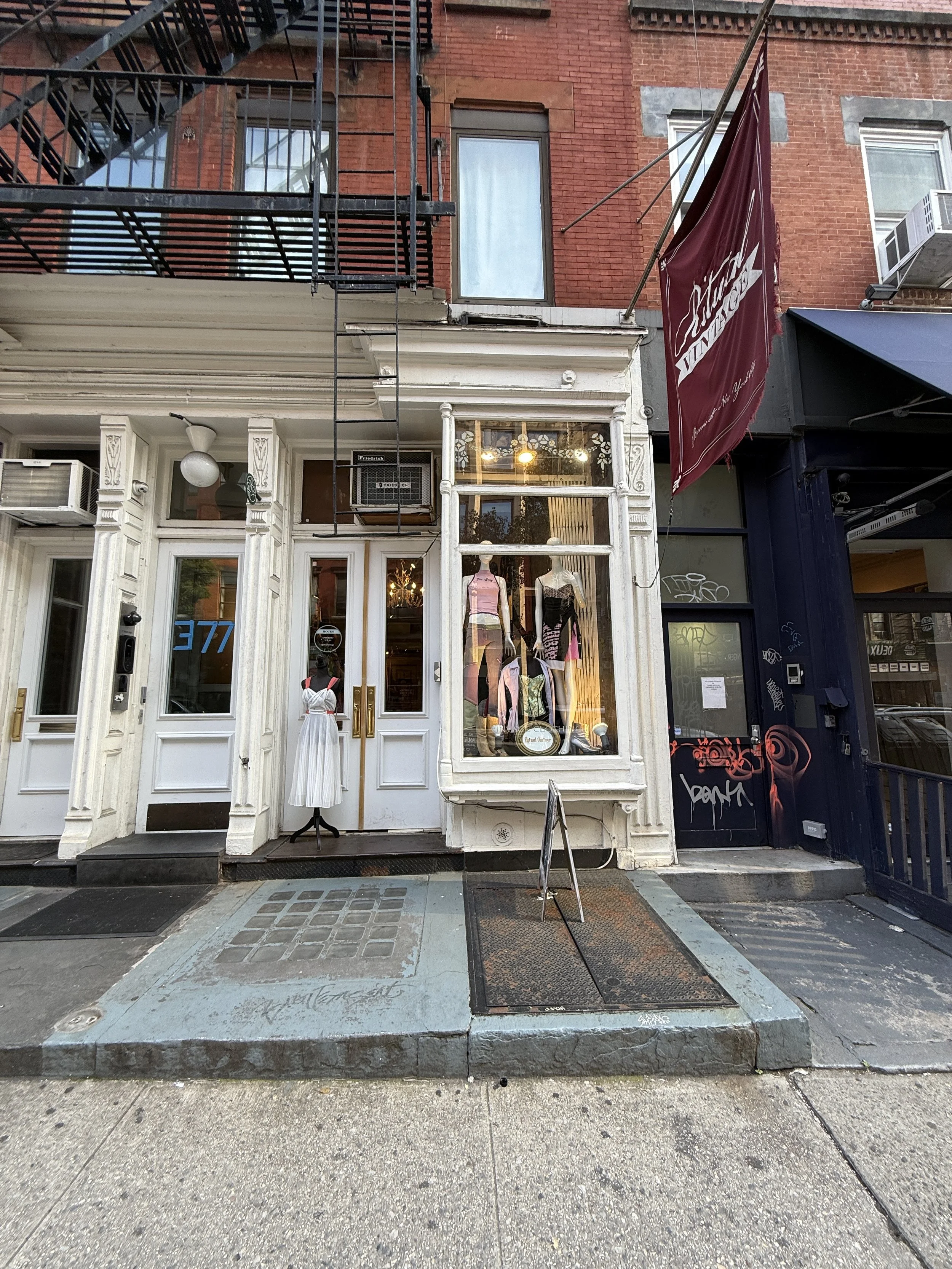 RITUAL VINTAGE CLOTHING