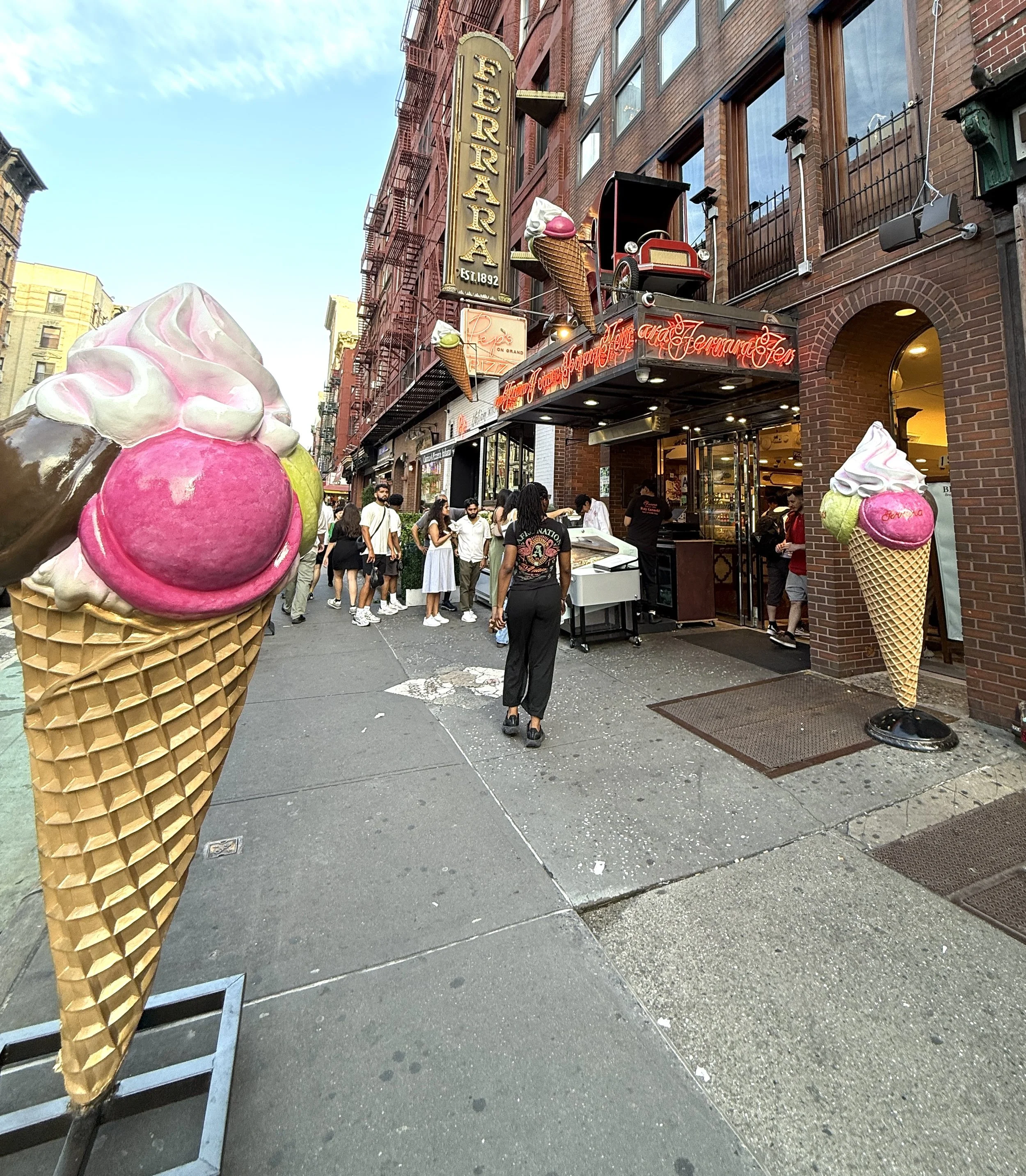 FERRARA BAKERY & CAFE