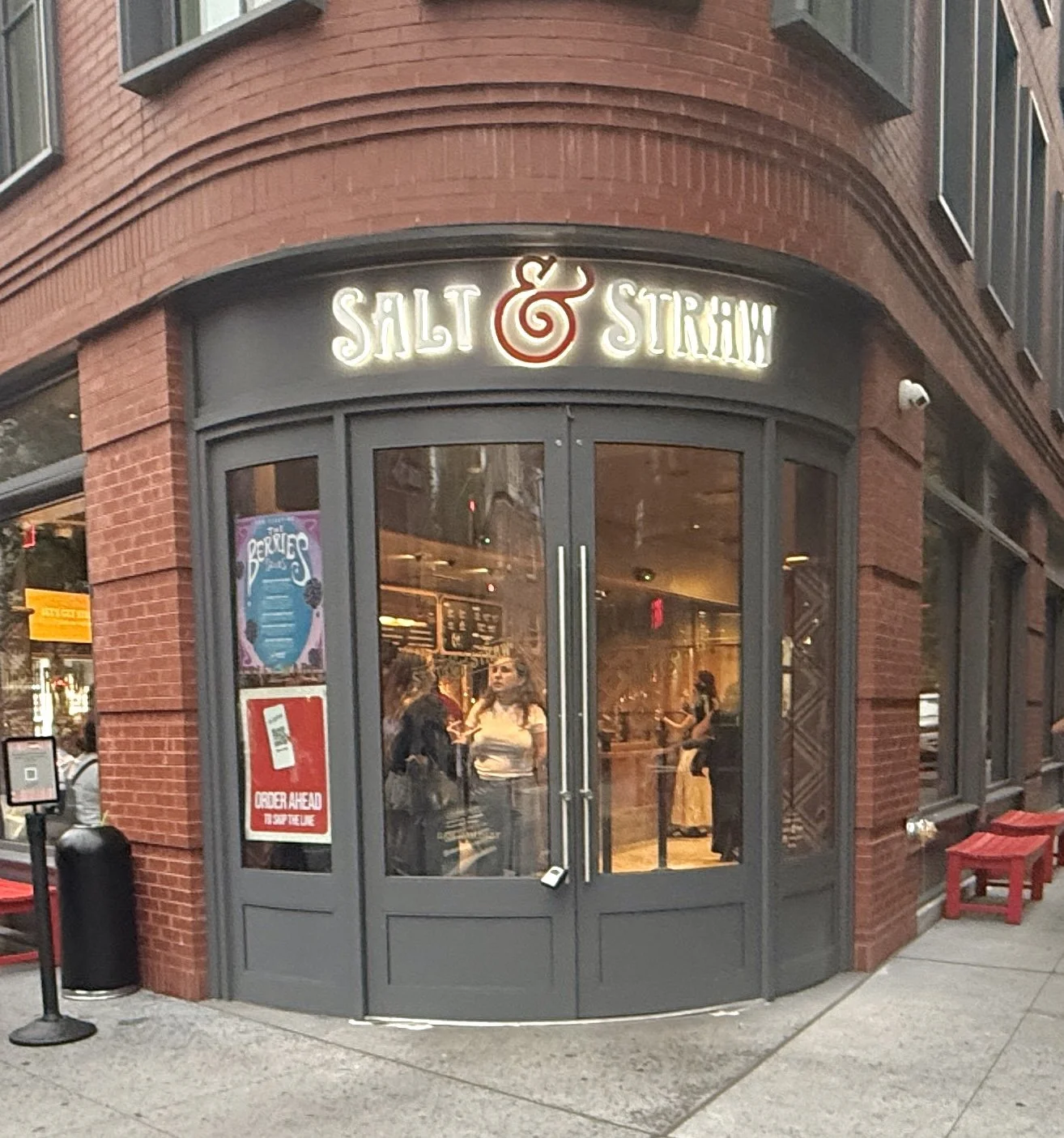 SALT & STRAW ICE CREAM