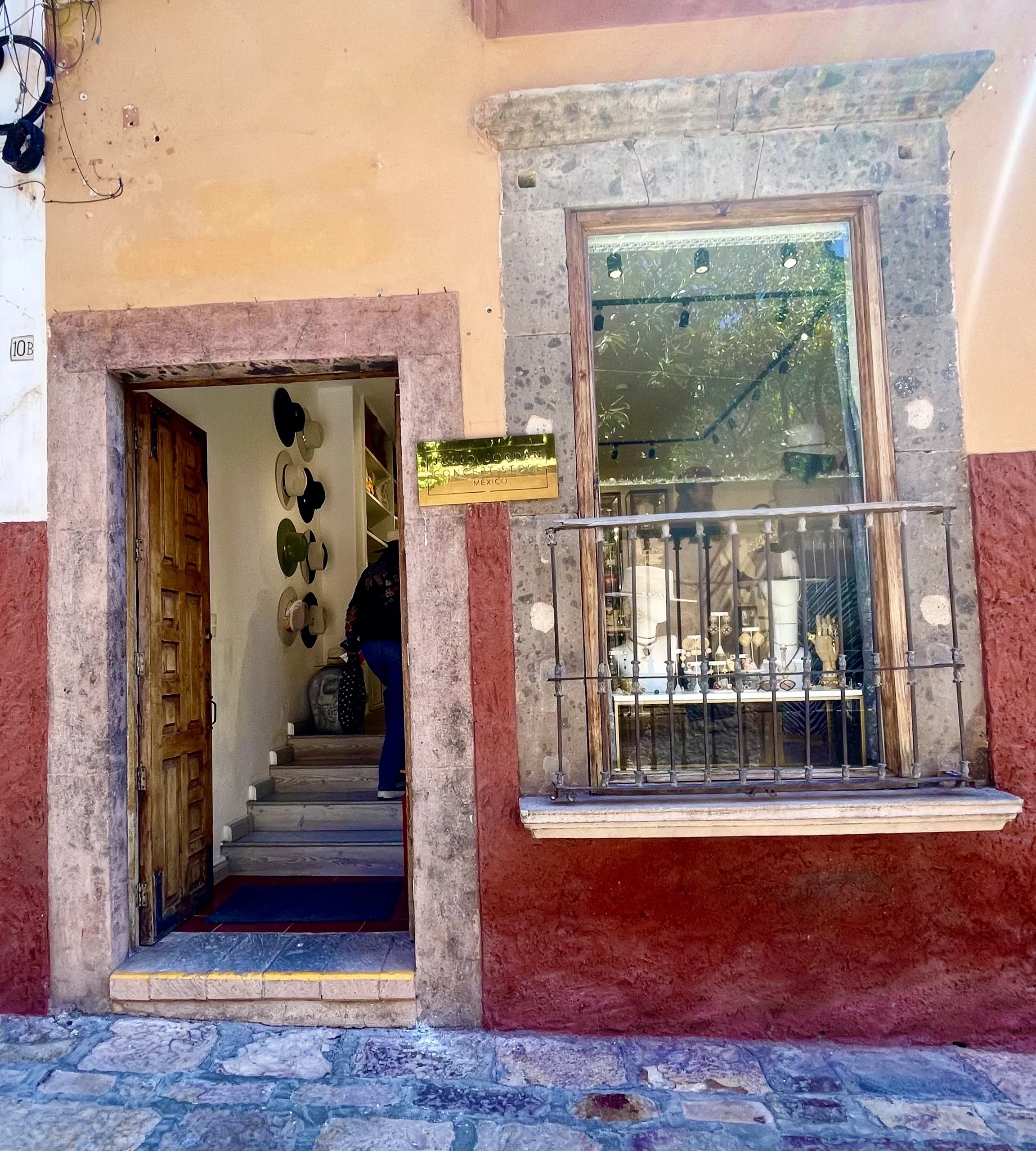 JULIO JORDAN CONCEPT STORE