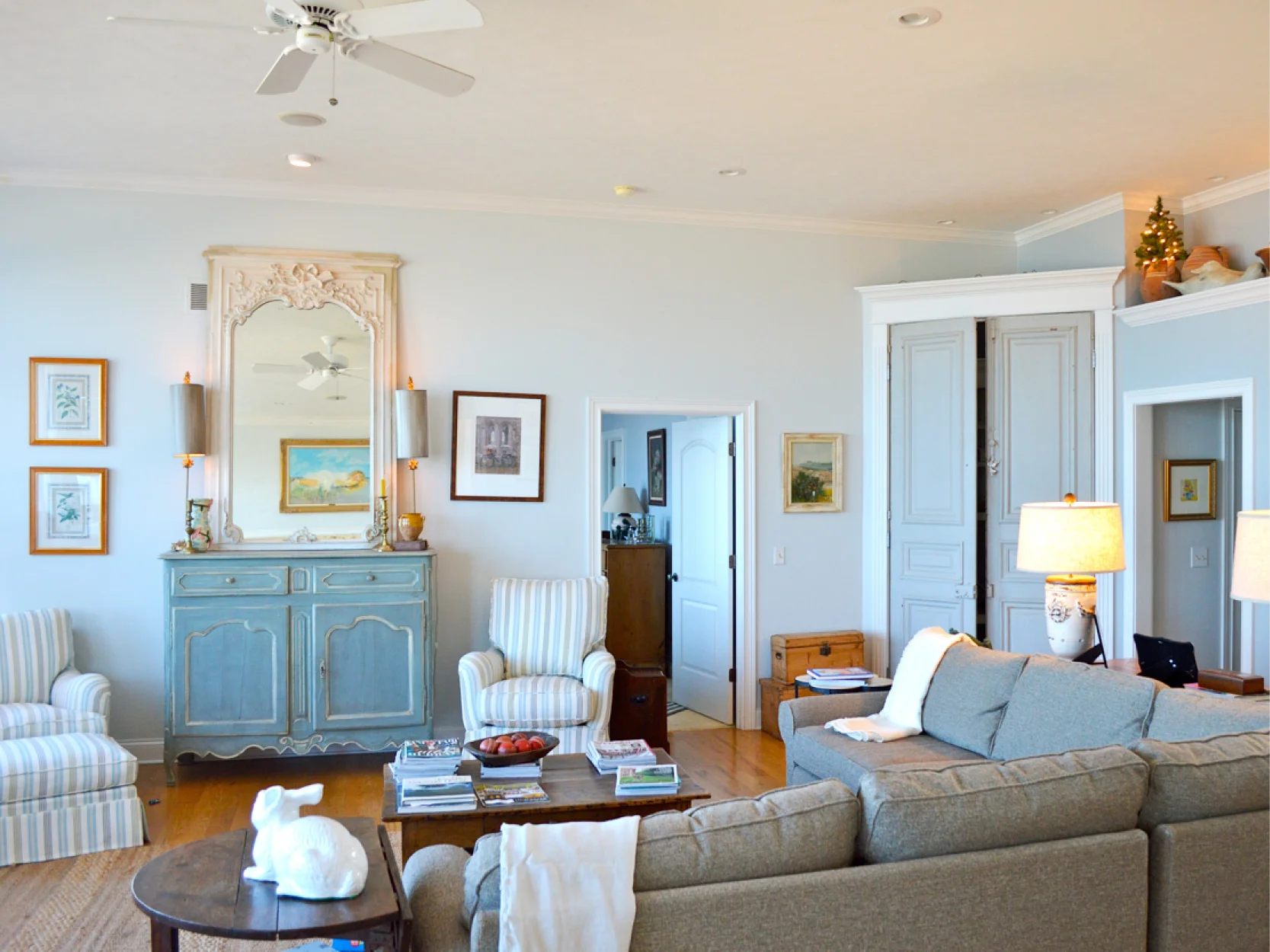 Lake Interiors Portfolio - Lake Shore Drive Beach House 06.jpg