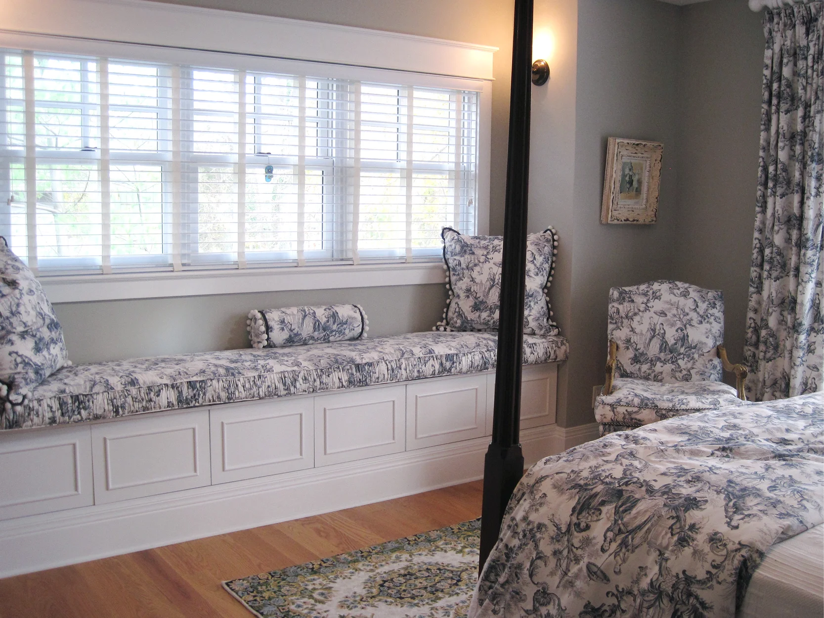 Lake Interiors Custom Upholstery16.jpg