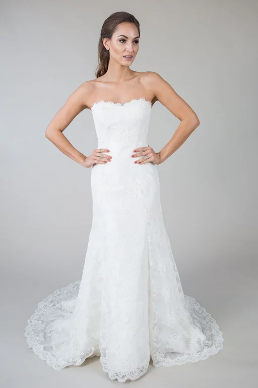 COCO IN ORGANZA + FRANCES FITTED OVERLAY