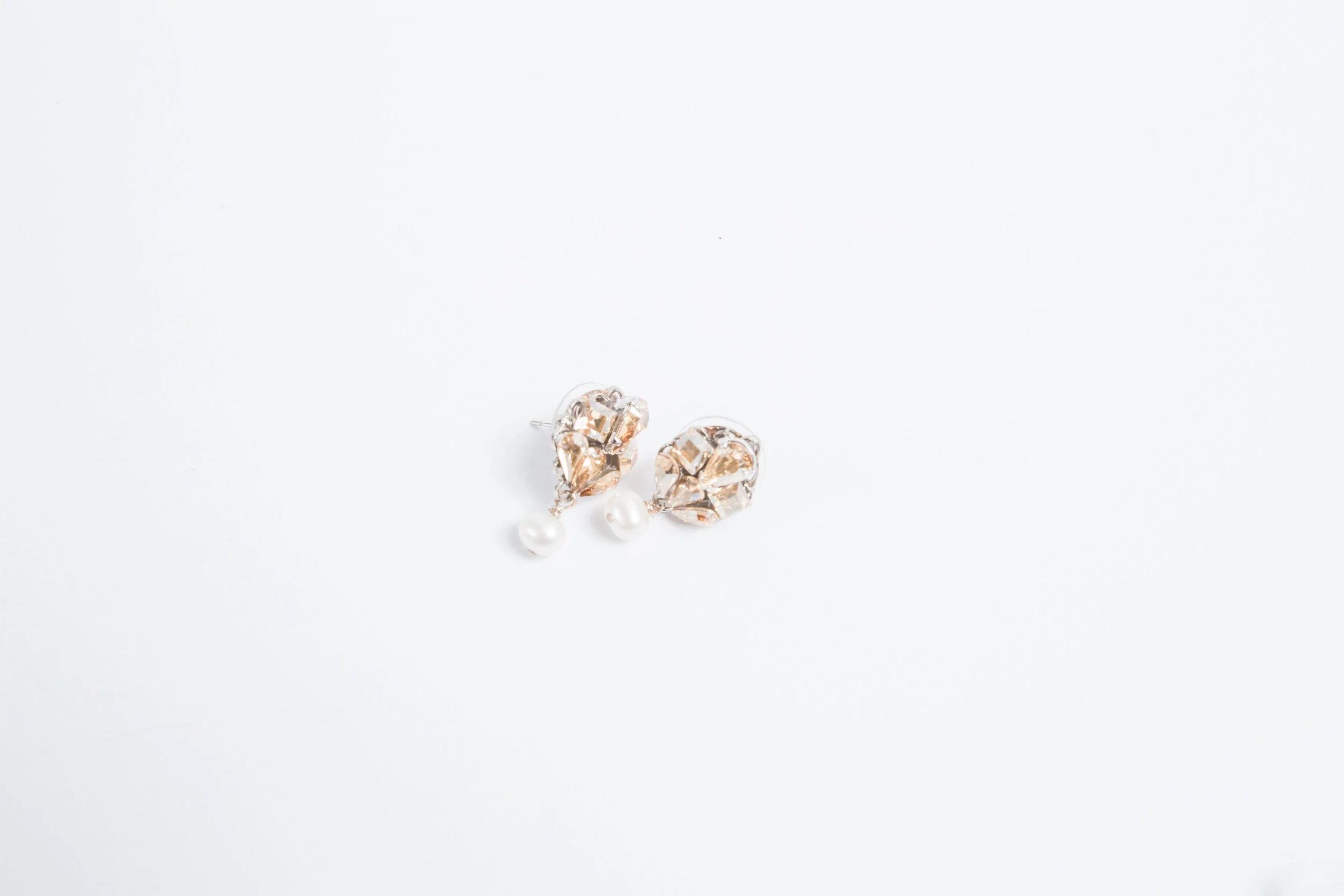 goldstudearrings.jpg
