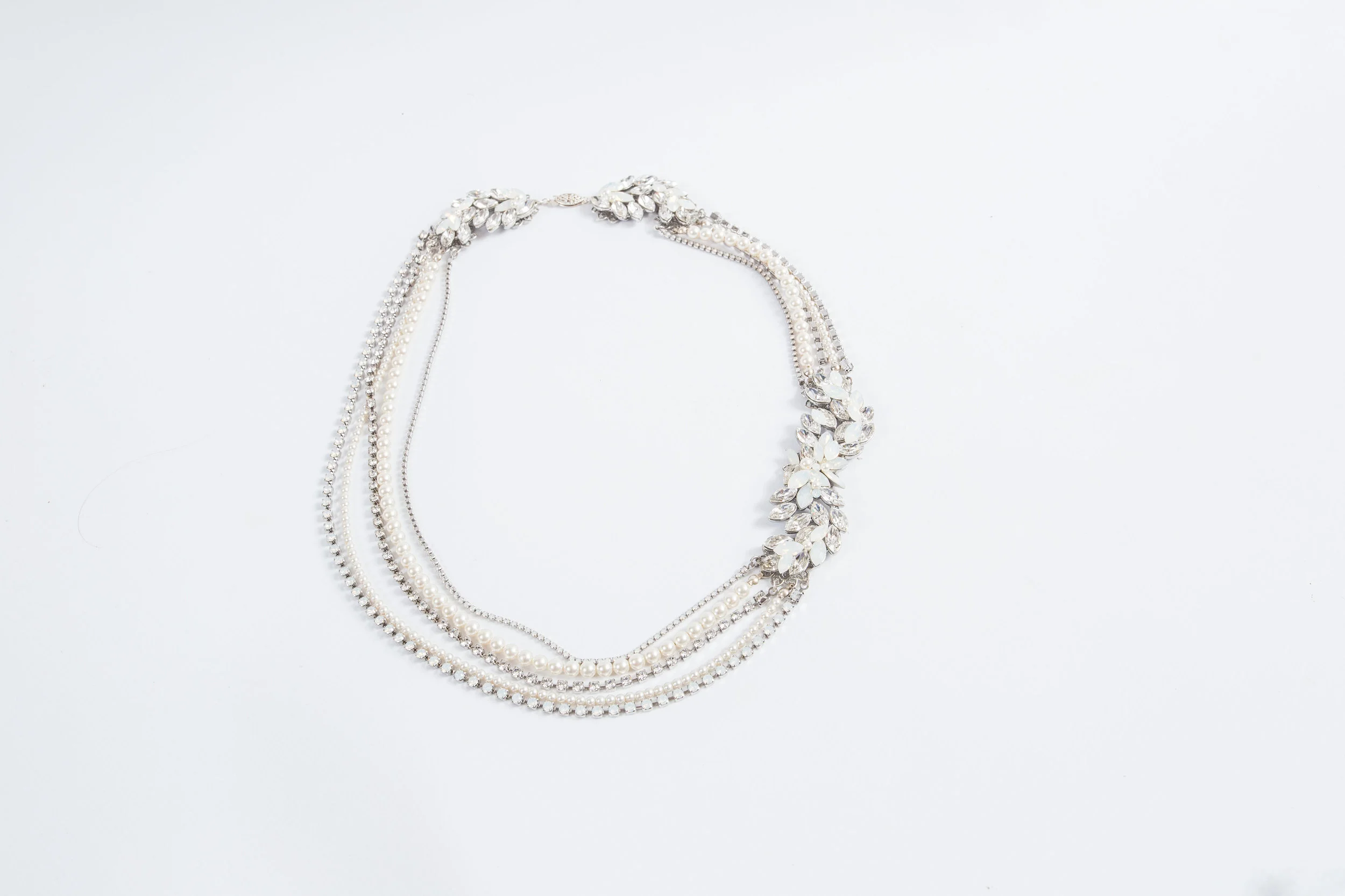 pearlrhinestonenecklace.jpg