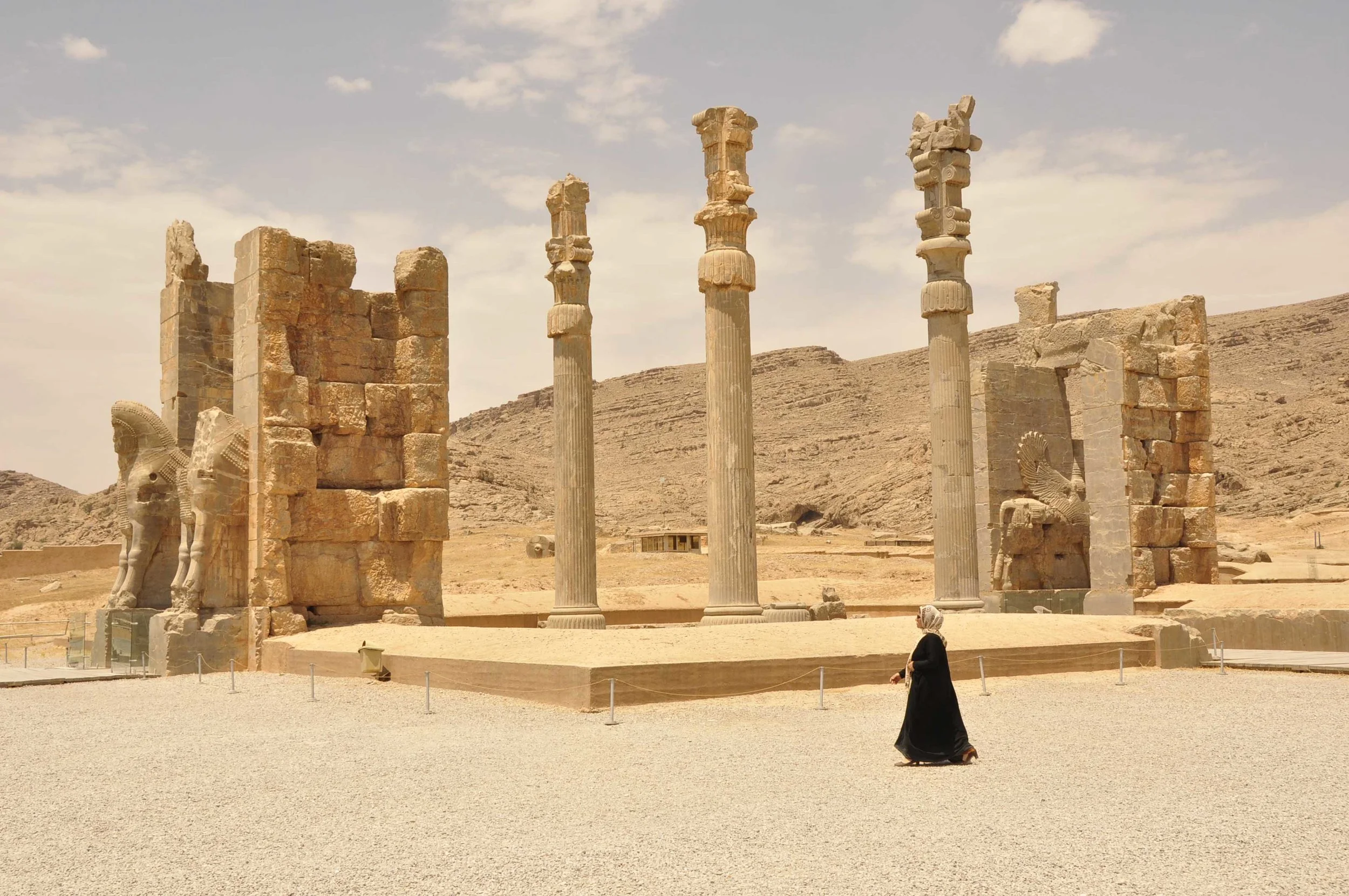 the-ancient-ruins-of-persepolis.jpg