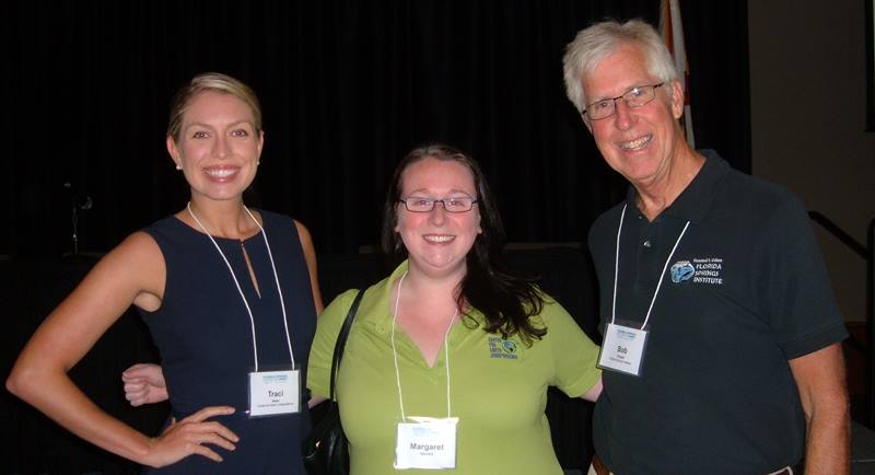  Traci Deen, Margaret Stewart, and Dr. Robert Knight