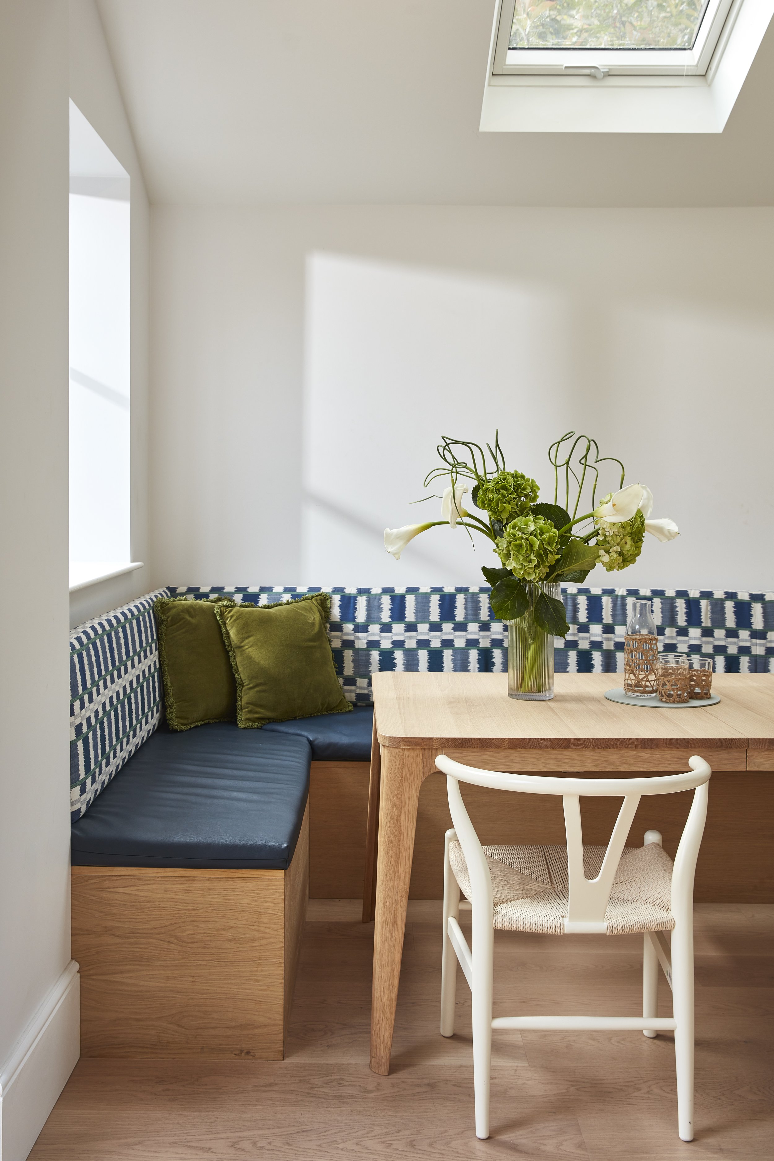 banquette_seating_balham.jpg