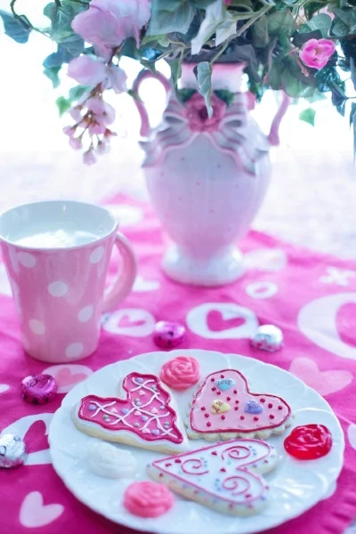 valentines-day-1182250_1920 pixabay.jpg