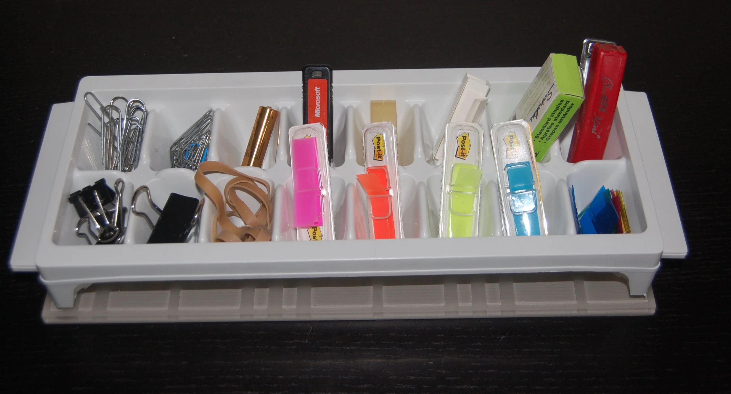 office+supplies+ice+cube+tray.jpg