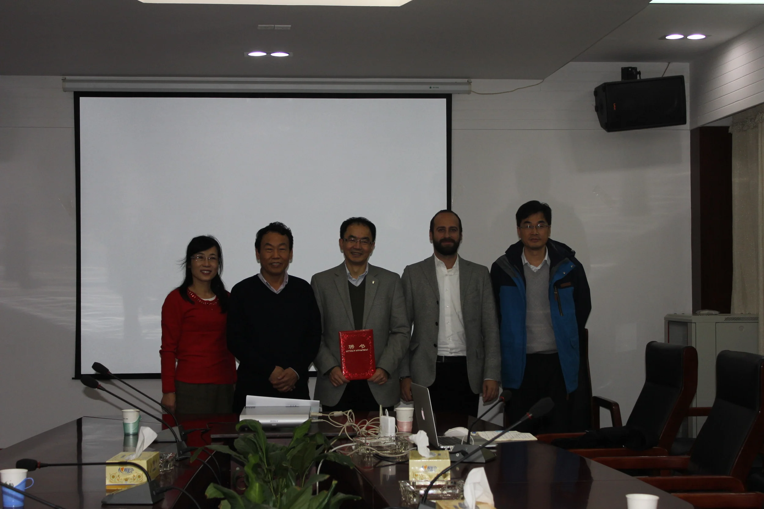 Director Xiaotao Bi visited Hunan Academy of Forestry, China