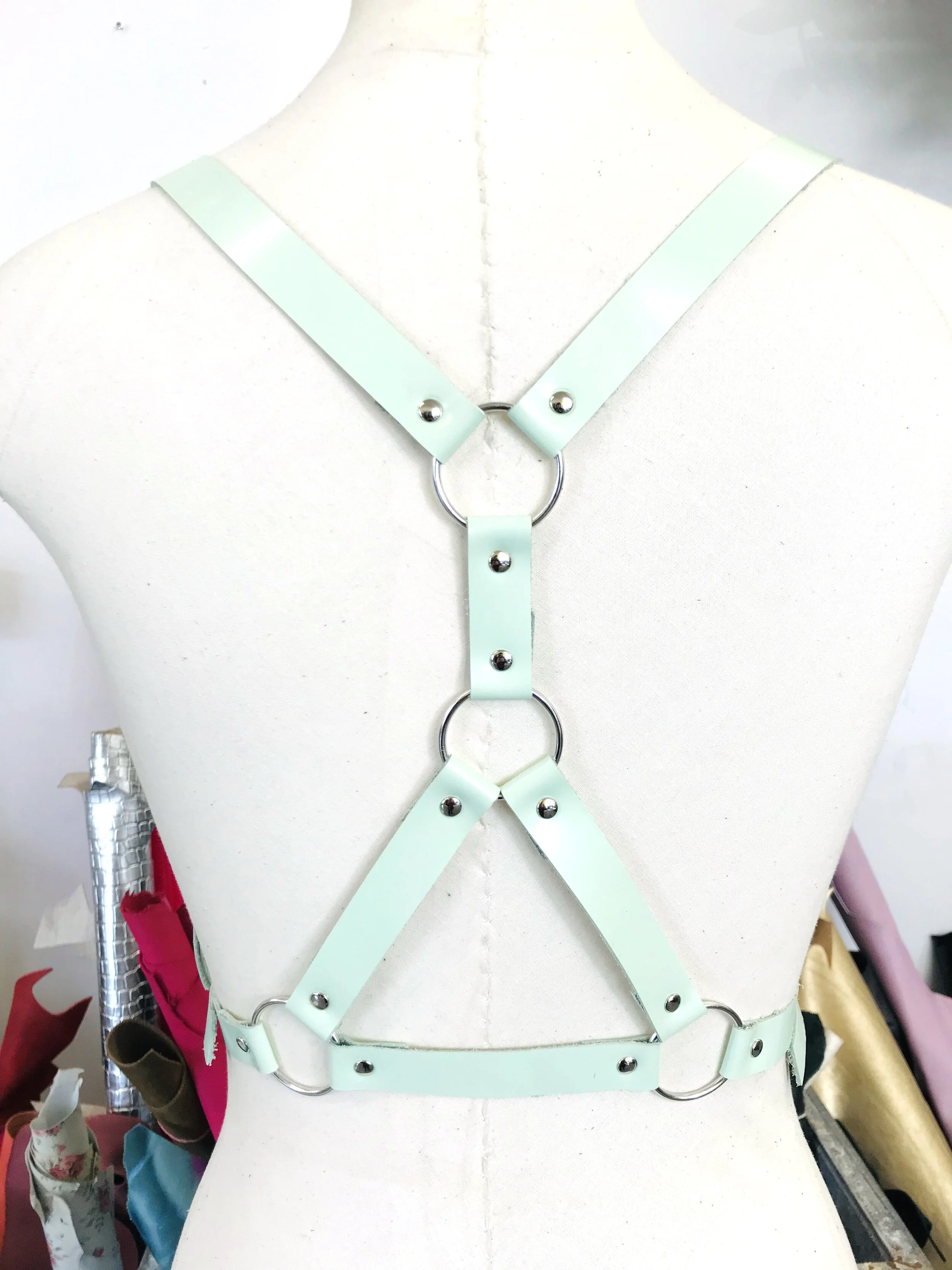 Style : BRACES
