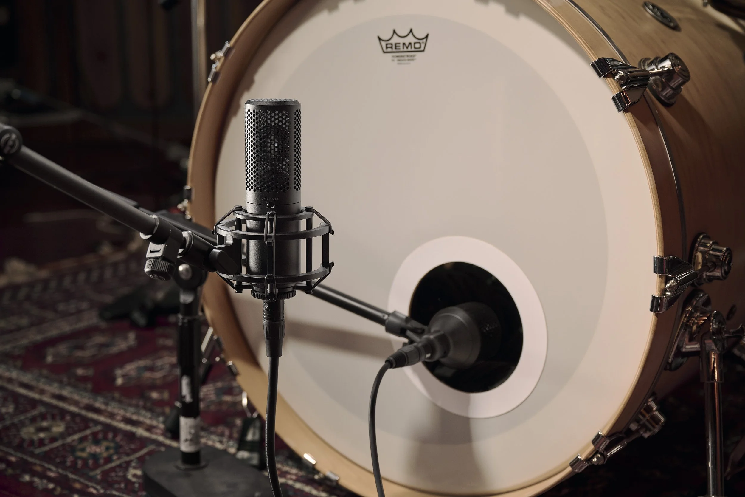 Shure_08-08-2025_KSM32_StereoPair_259 1.jpg