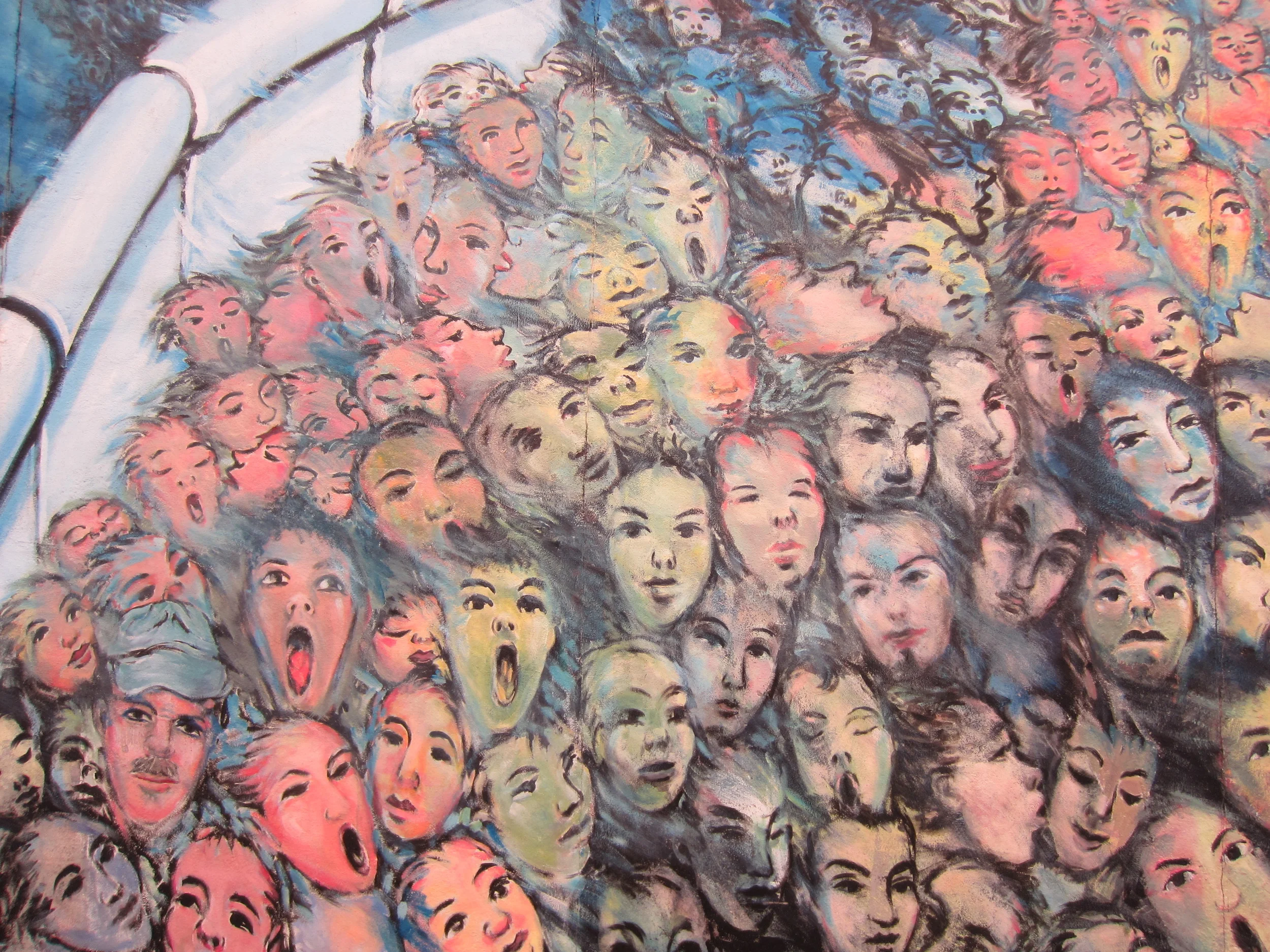 East Side Gallery, Multiple Faces.jpg