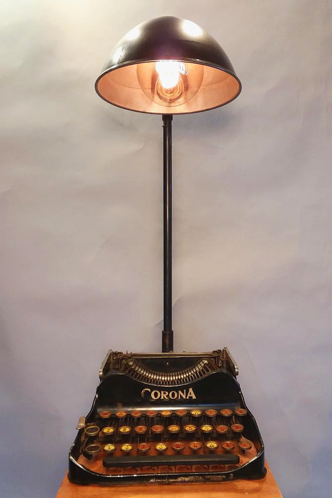 corona desk lamp.jpg