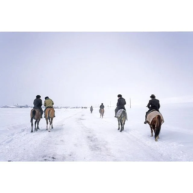 4 (ok 5 or 6) horsemen on their way to a funeral Kyrgyzstan 🇰🇬, way back in 2003 with @jd_hare and @trilogylandscapes on our ski trip/road trip for @patagonia.
-
-
-
-
#centralasia #horse #skitrip #roadtrip #vodkacowboys #tianshan #travel