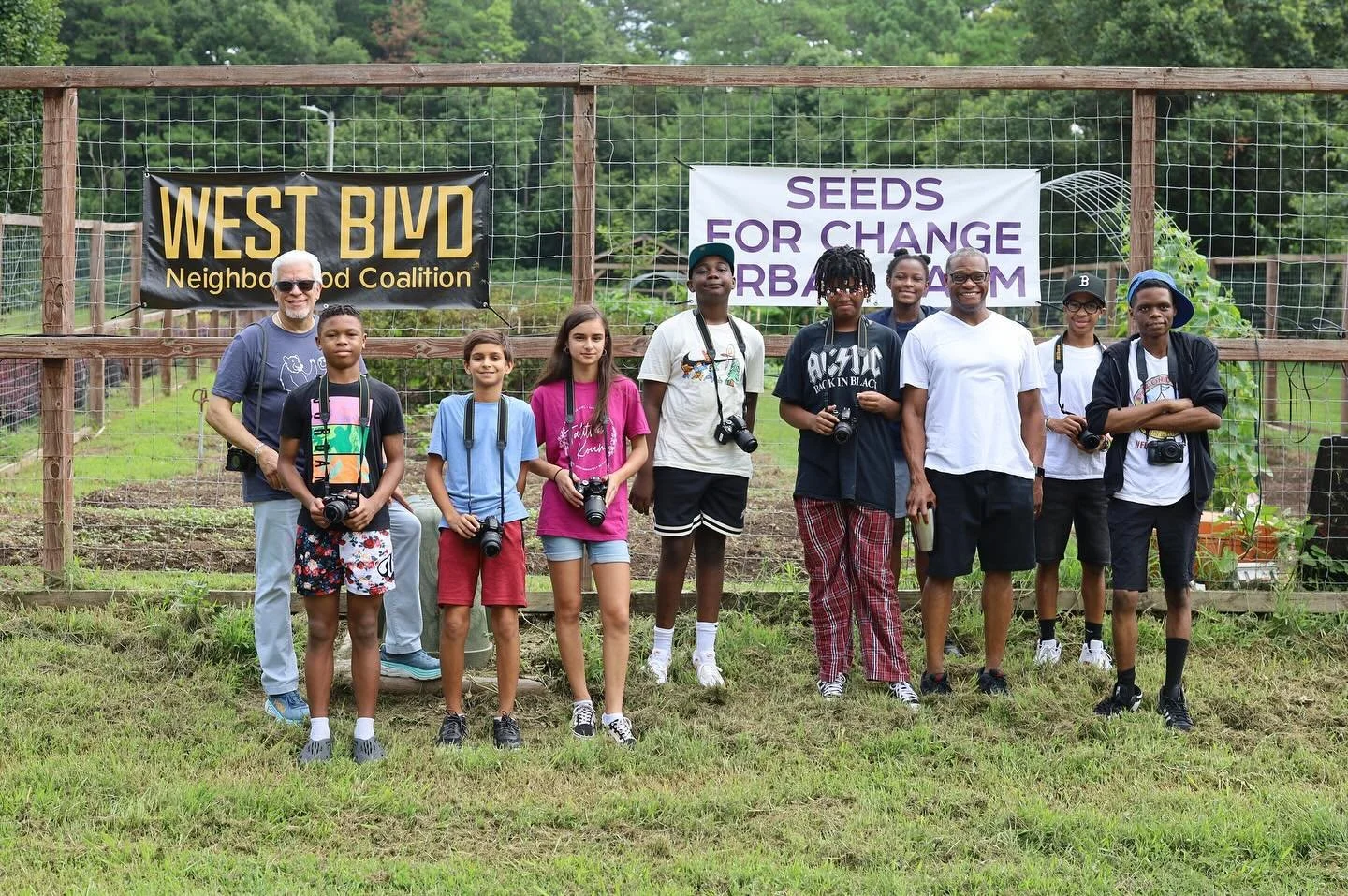 Week 3  Images - @throughmylens529 &amp; @dirk_weaver_photography teach &ldquo;Principles of Exposure&rdquo; as students walk to @westblvdcoalition Community Garden &amp; Farmers Market during Intro To Photography class sponsored by Culture Blocks&md