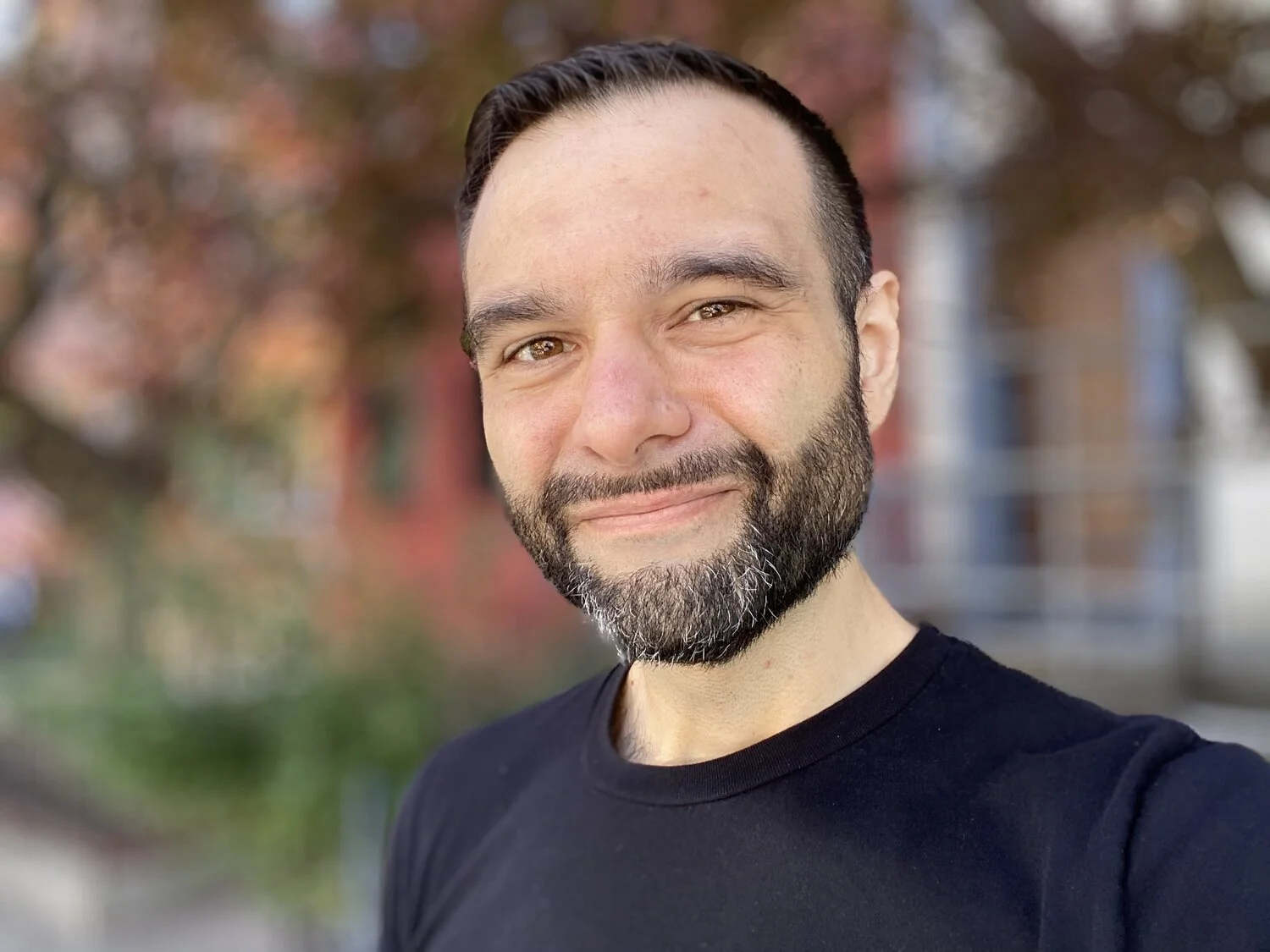 Why hire a headshot photographer when you  have the technology to shoot it yourself? ~via @DeMatoPhoto