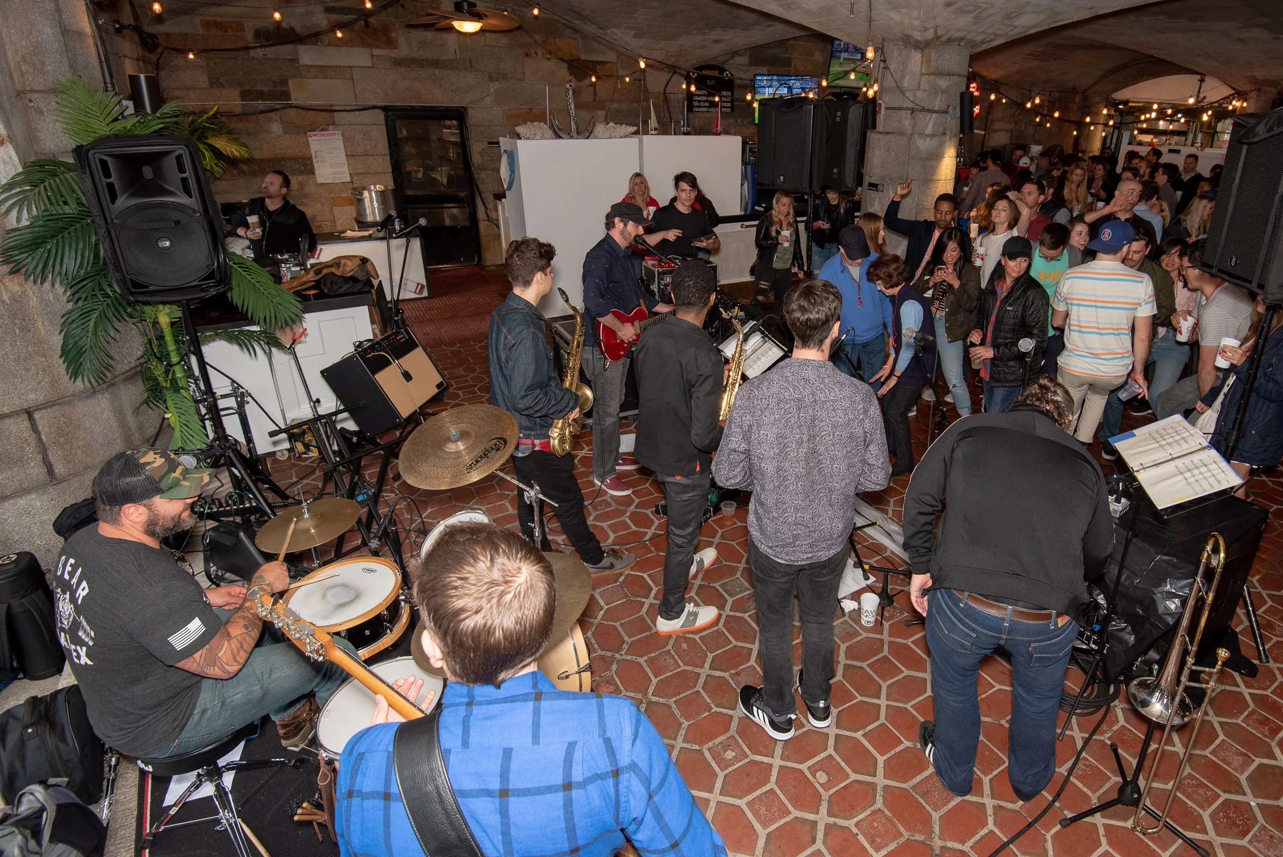 Photosesh_CrawfishforCharity_5-12-18_HartsoePhotography-222.jpg