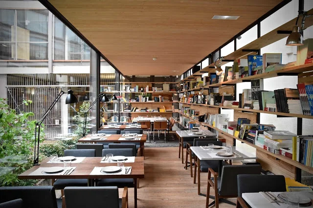 Bosco de Lobos - An inviting Madrid terrace