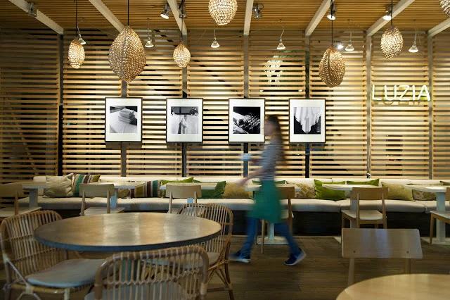 Brasserie in the vibrant La Ramblas