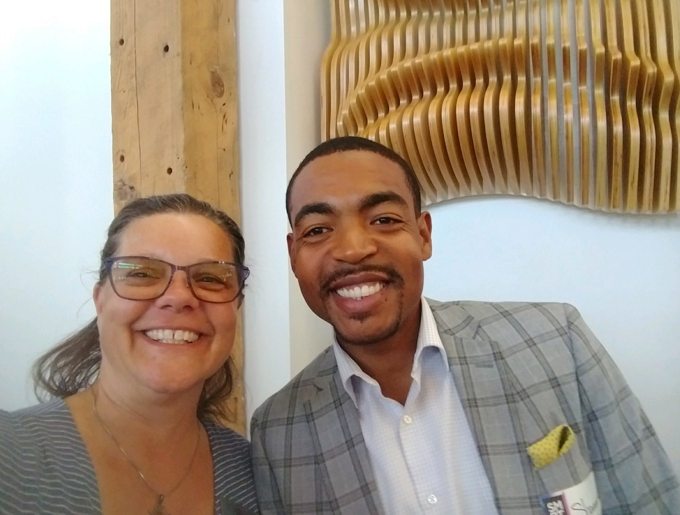Our Executive Director Catherine Girves chats with City Council Member Shannon Hardin about West Side bike lanes. 