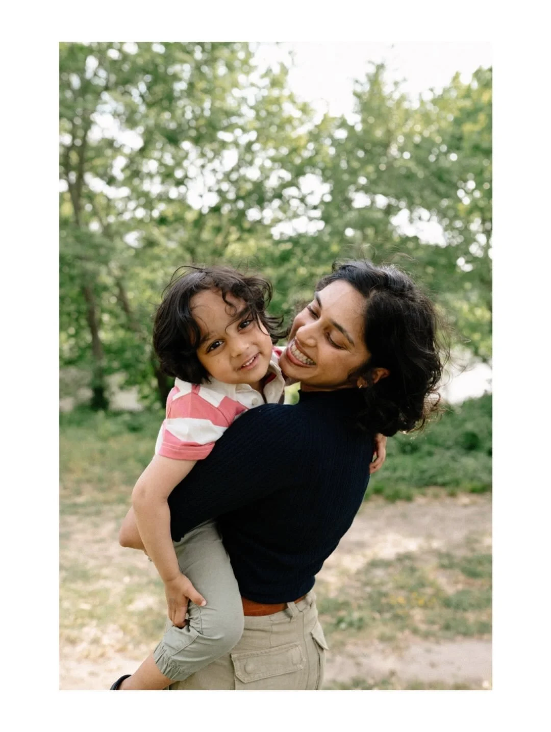 Hooray! Spring is nearly here - Mini session info goes out tomorrow to my newsletter list! Be sure to sign up if you&rsquo;re not already on it. 🪴☀️

:: photos of this dear family from minis last year 🤍