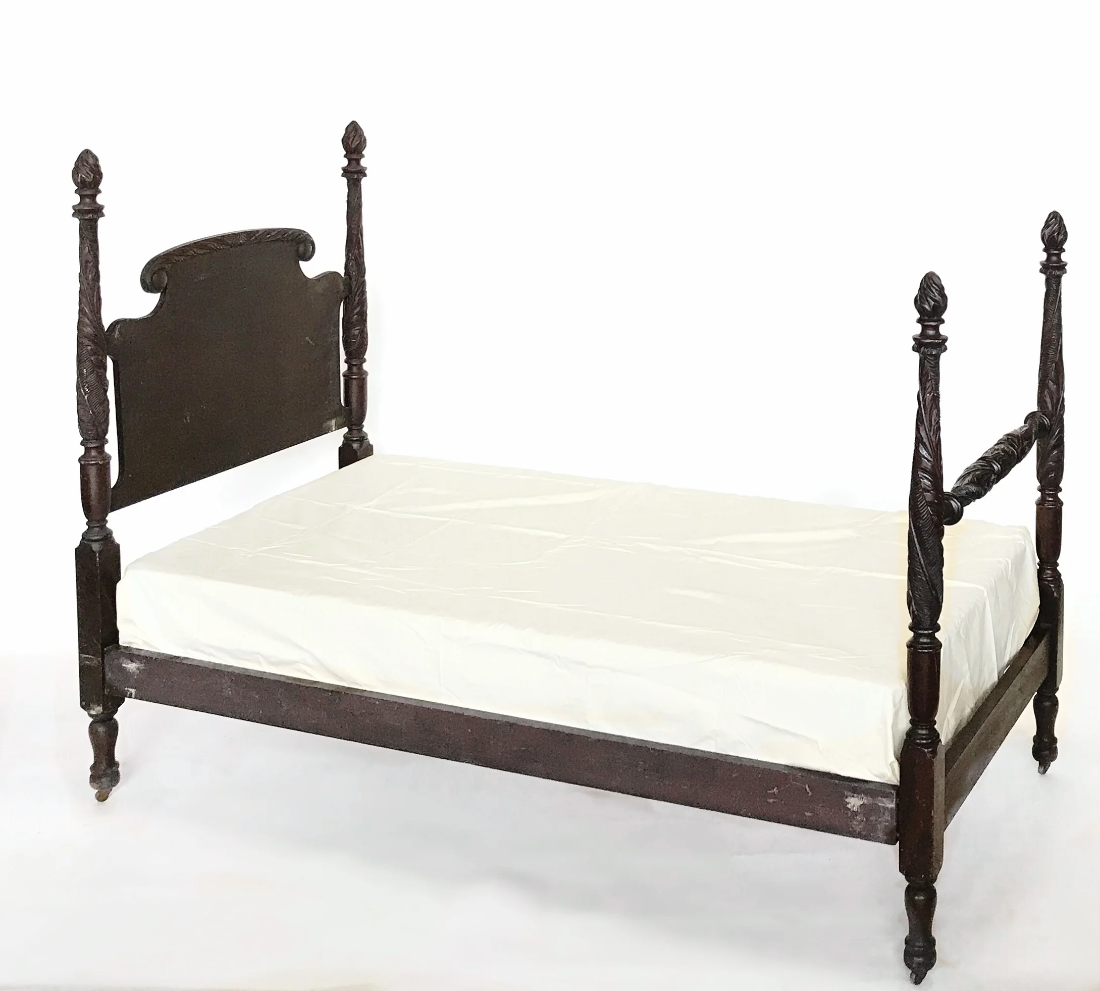 ANTIQUE WOODEN BED FRAME (TWIN) — Hook Props