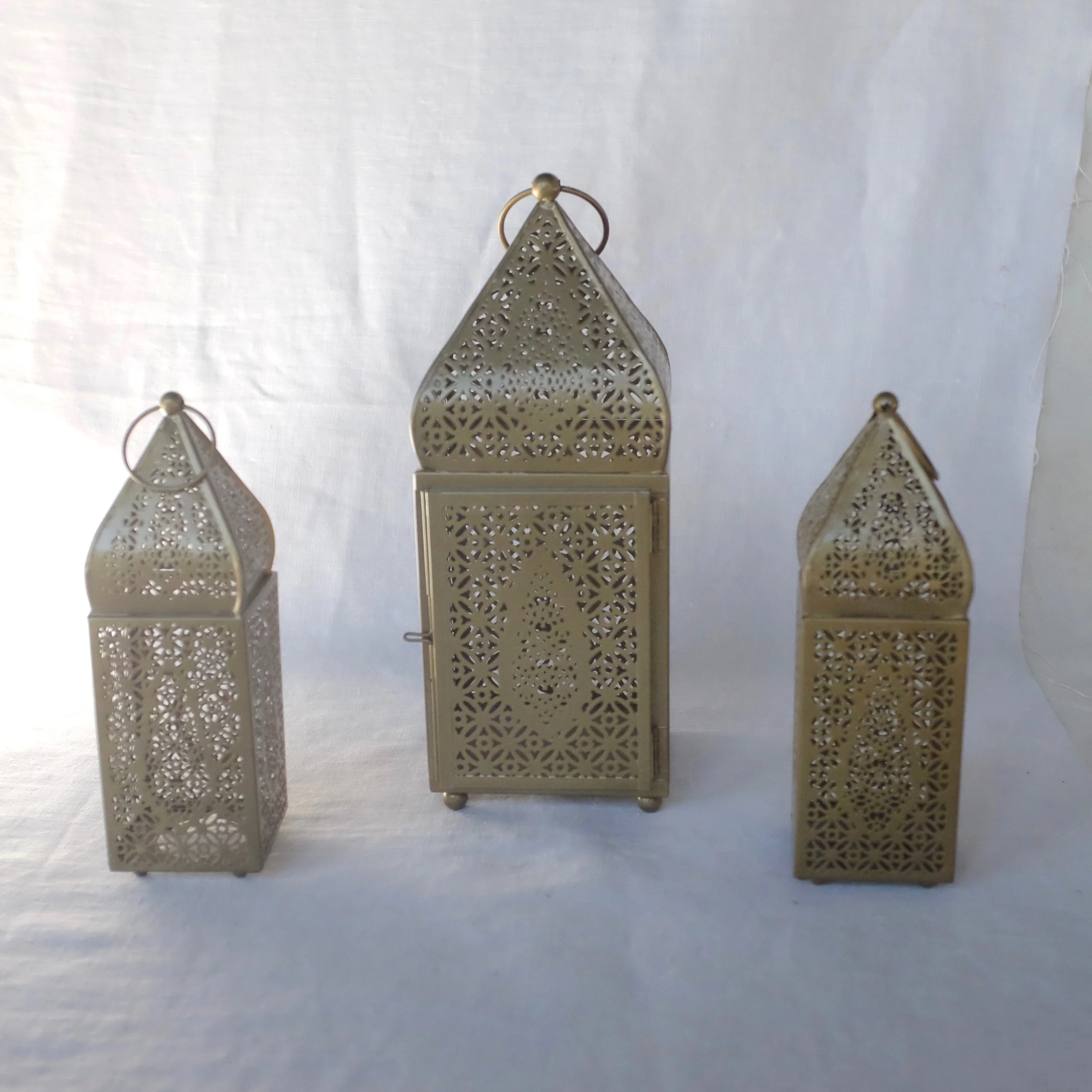 BRASS MOROCCAN TEA LIGHT LANTERNS — Hook Props