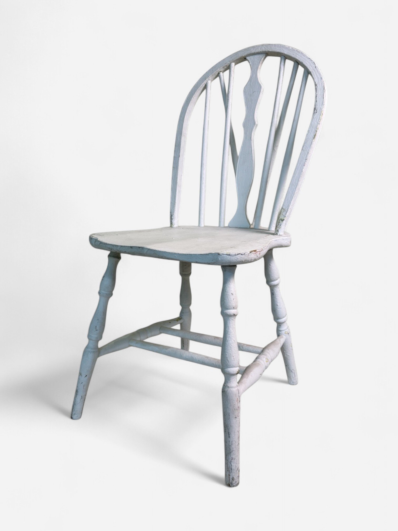 WHITE FARMHOUSE KITCHEN CHAIR