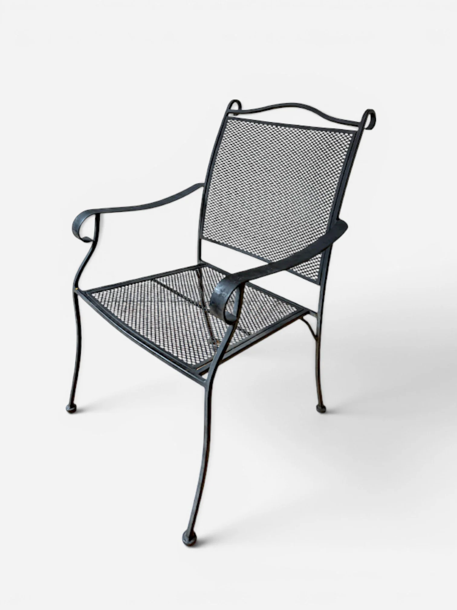 BLACK WROUGHT IRON ARMCHAIR