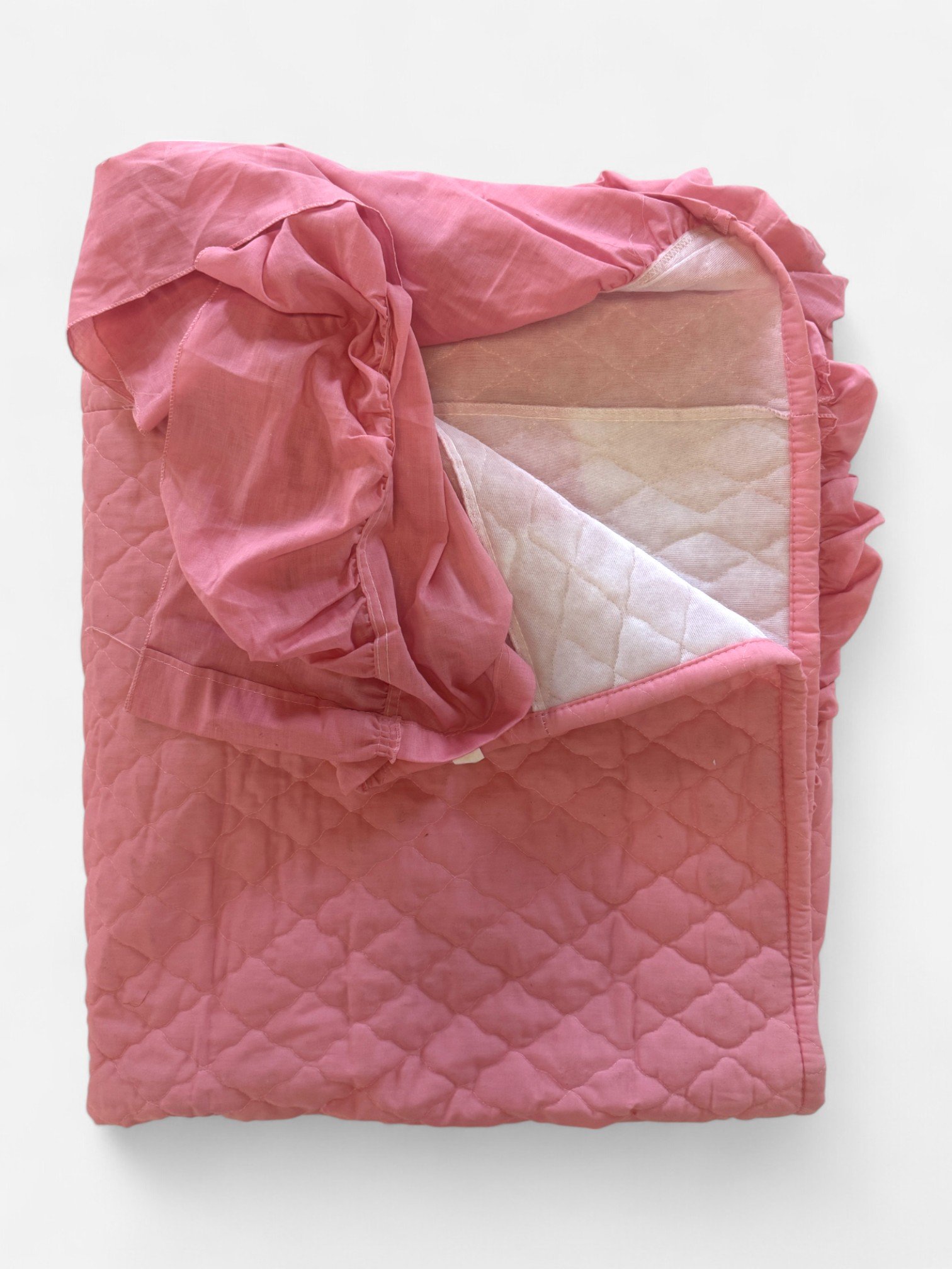 VINTAGE PINK RUFFLED BEDSKIRT