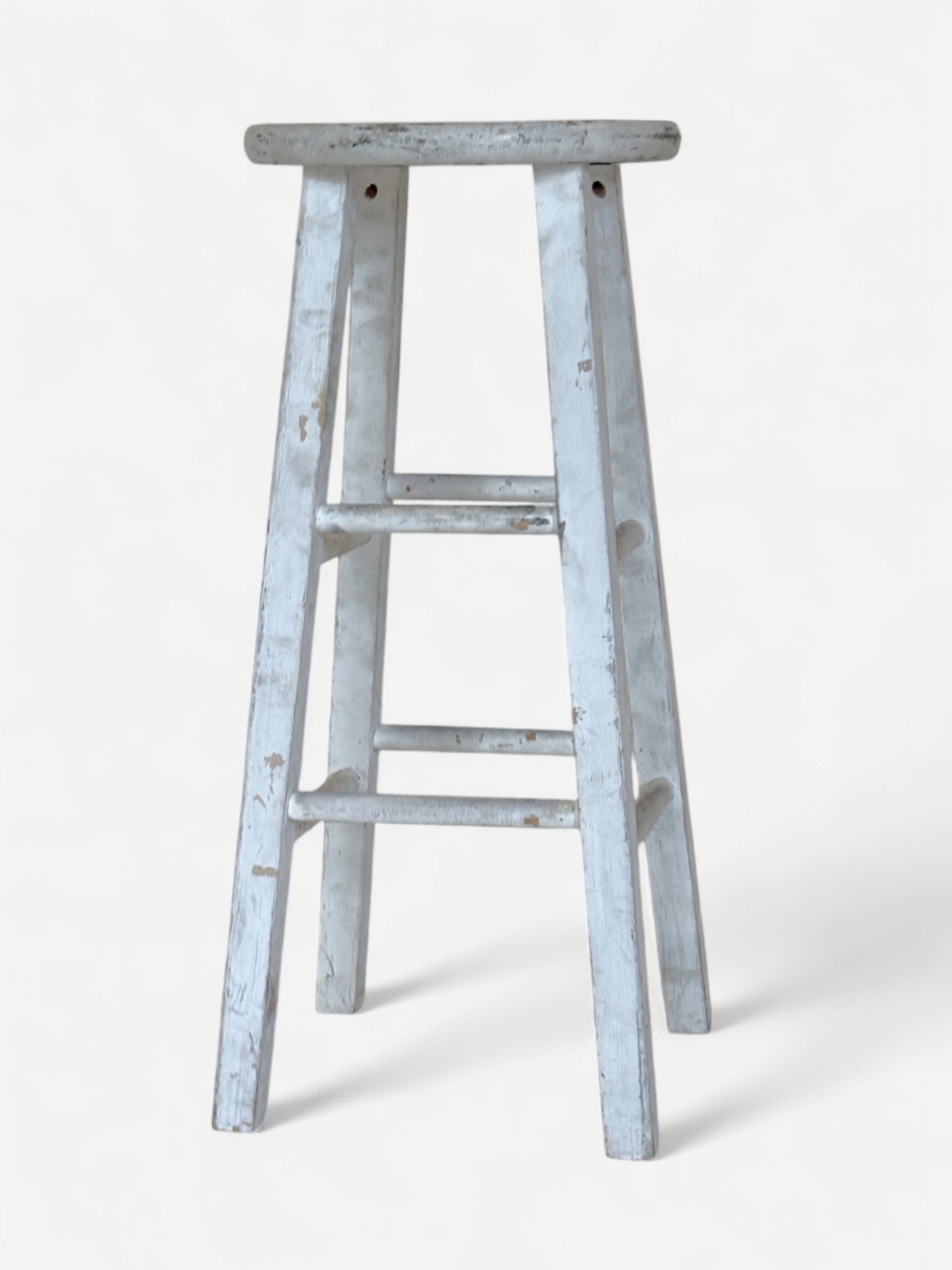 WHITE DISTRESSED WOODEN STOOL