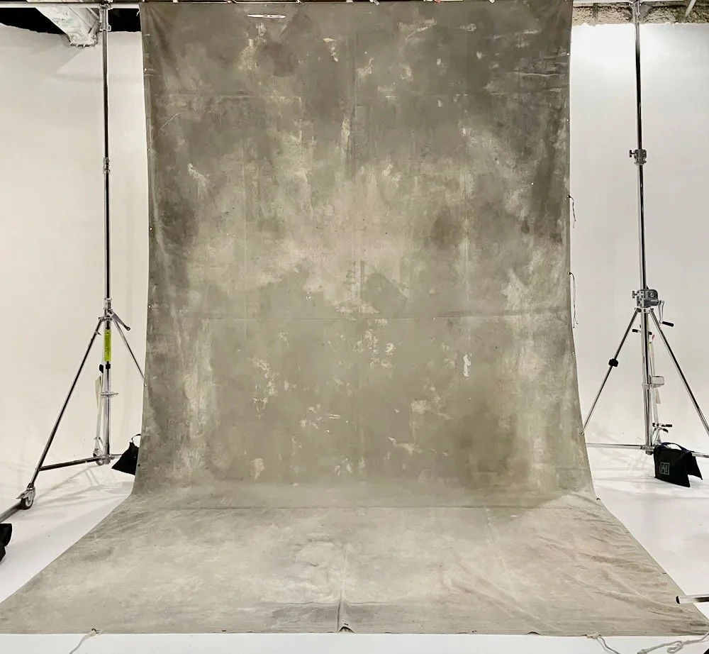 #10 LIGHT GREY WITH GROMMETS (10'9" x 19')