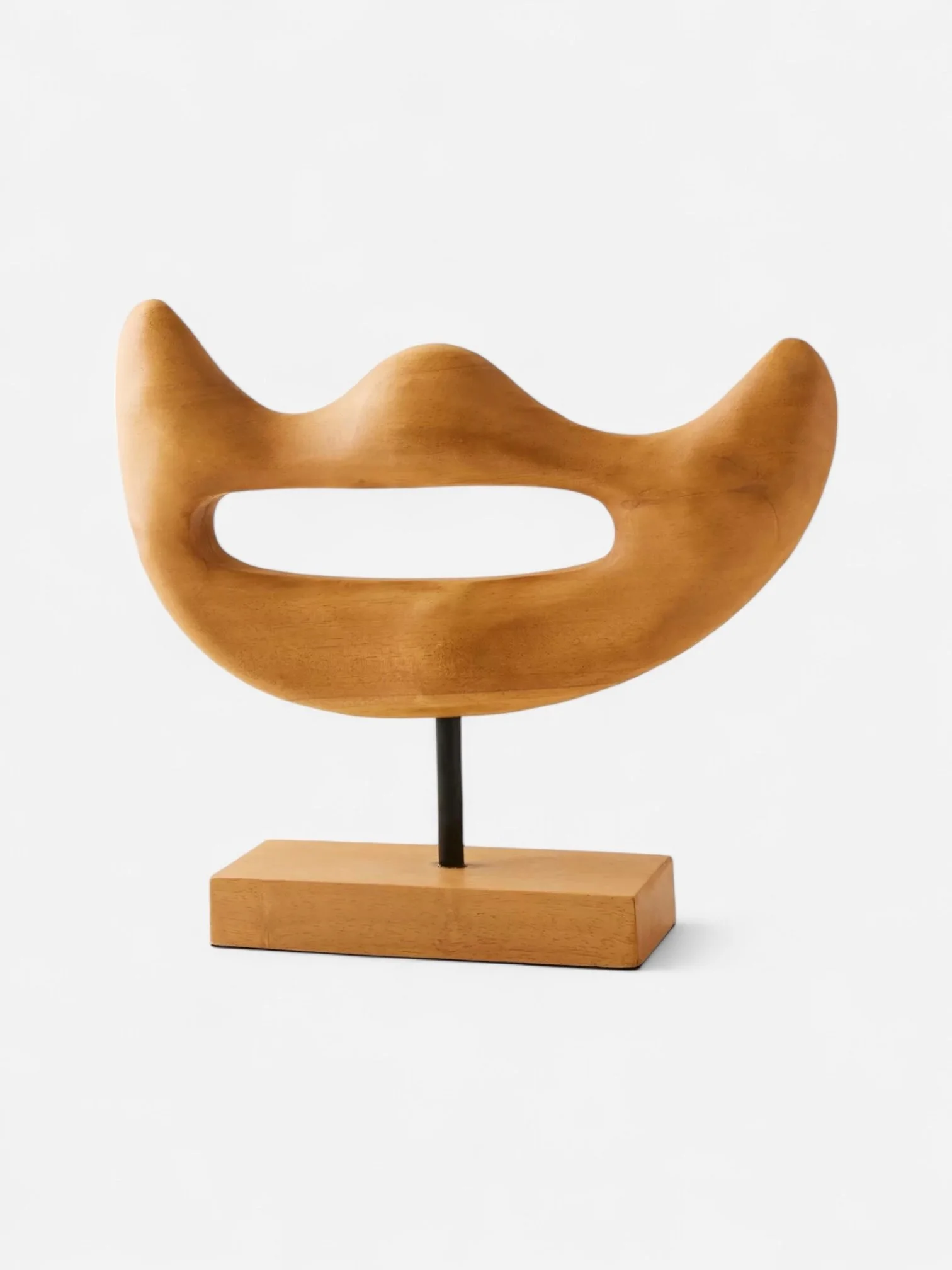 NATURAL WOOD SCULPTURAL OBJECT