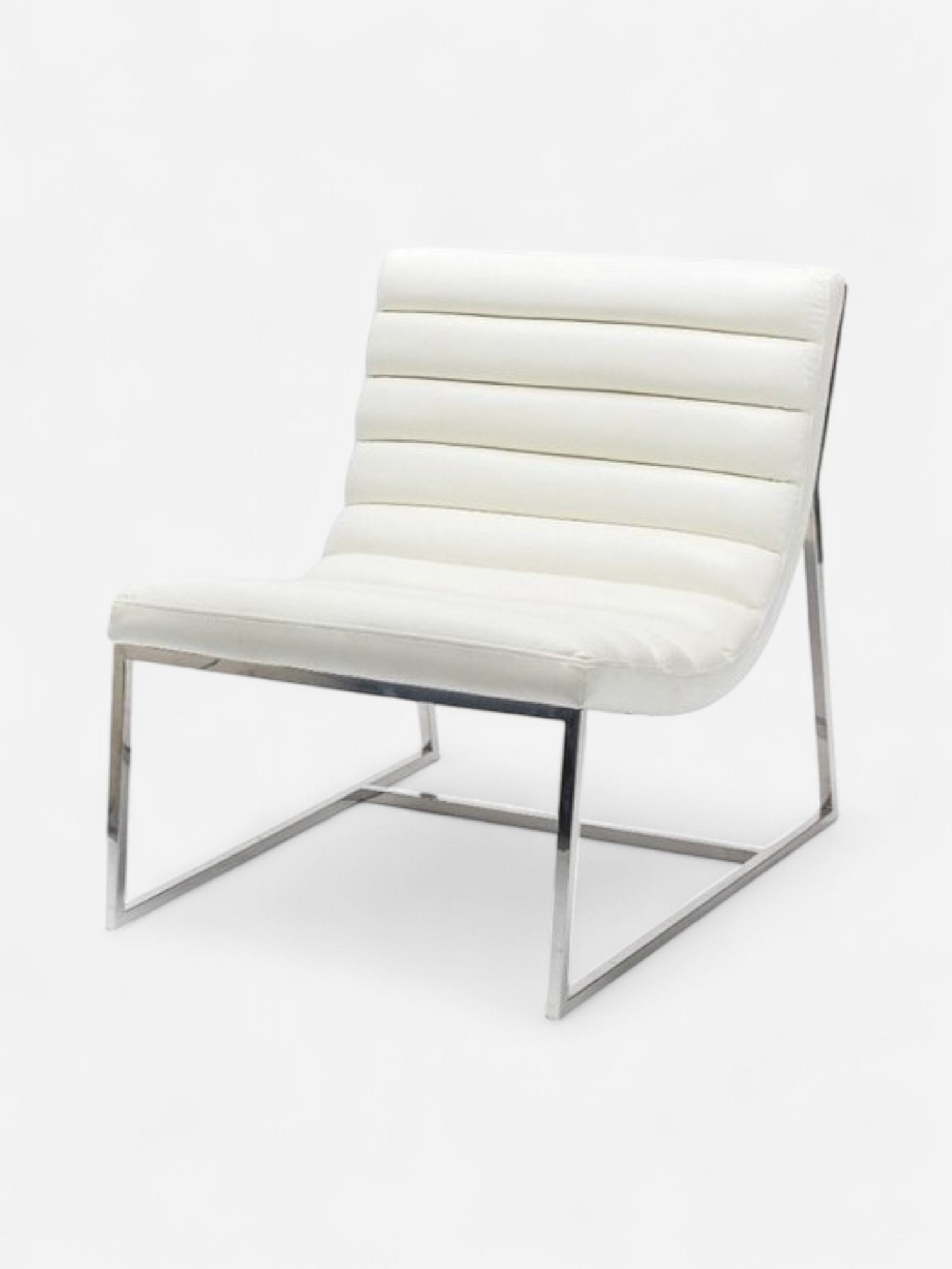 WHITE LEATHER AND CHROME LOUNGE CHAIR