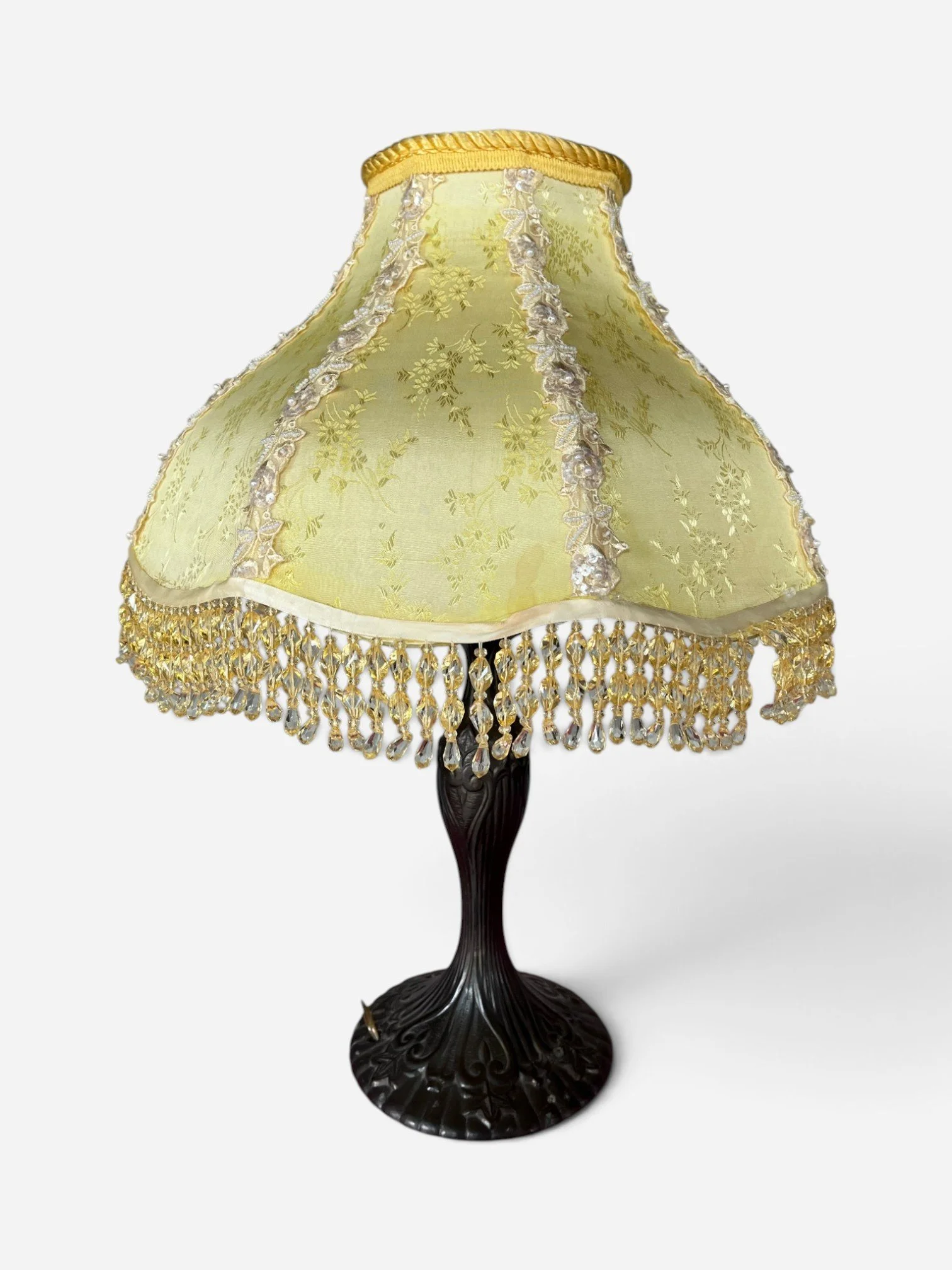 LIGHT YELLOW LAMPSHADE WITH BEADED FRINGE