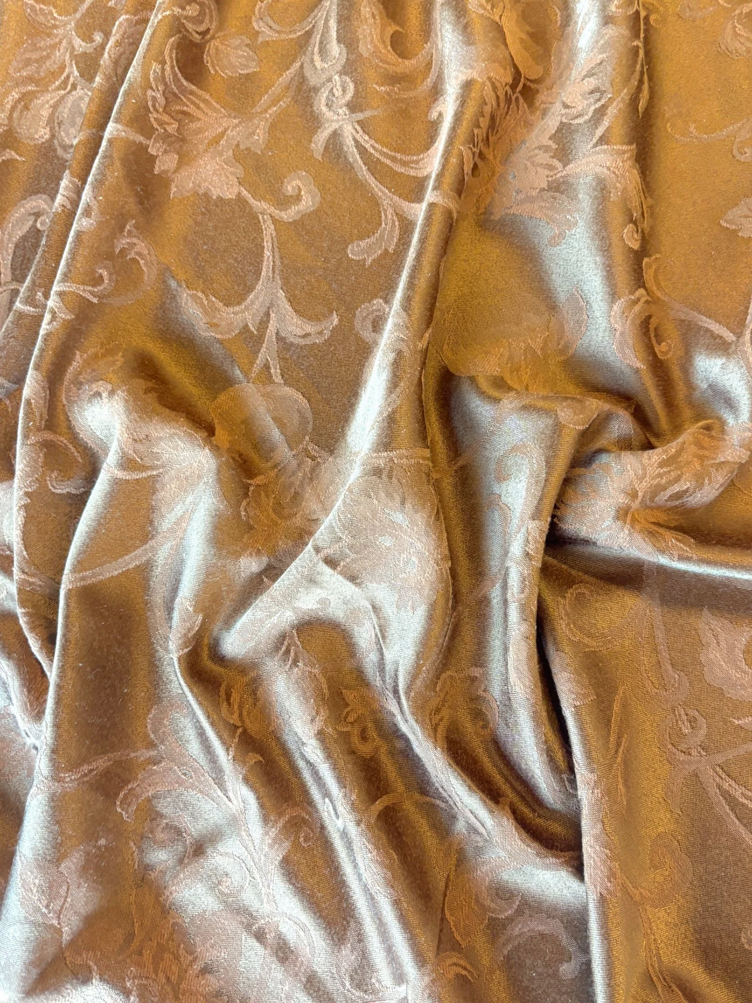 DOUBLE SIDED PAISLEY FABRIC
