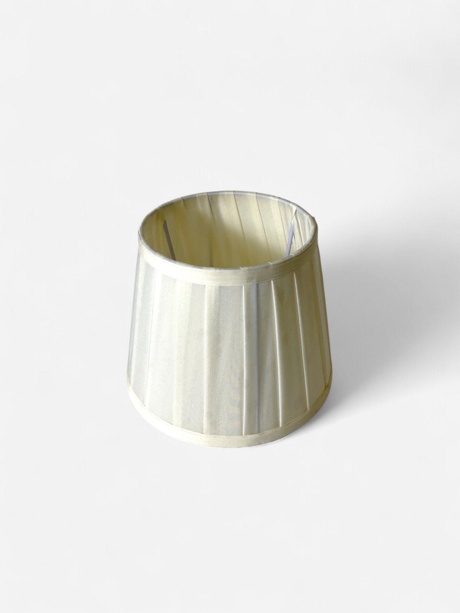 SMALL WHITE LAMPSHADES