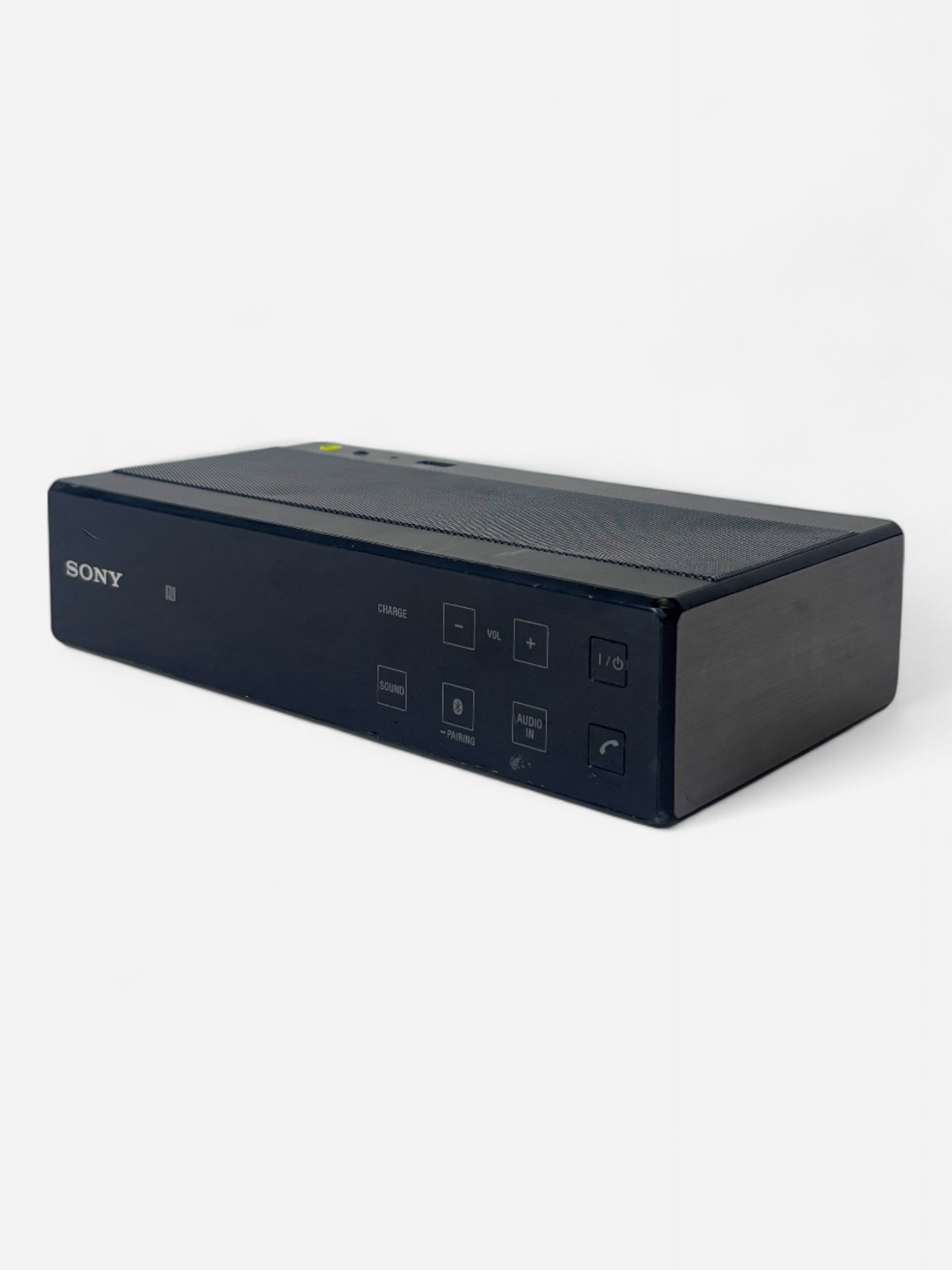 BLACK SONY PORTABLE SPEAKER