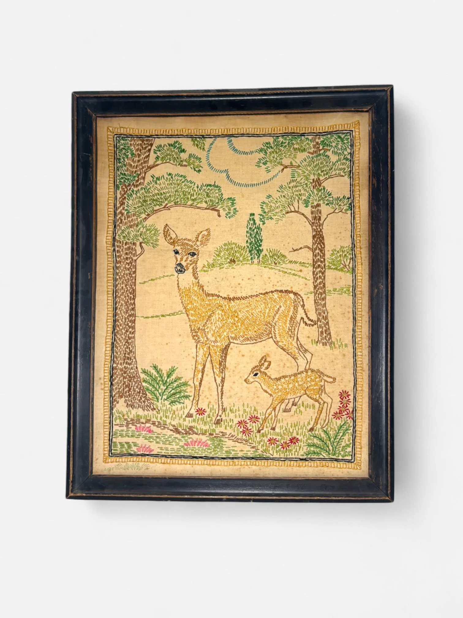 VINTAGE DEER EMBROIDERY