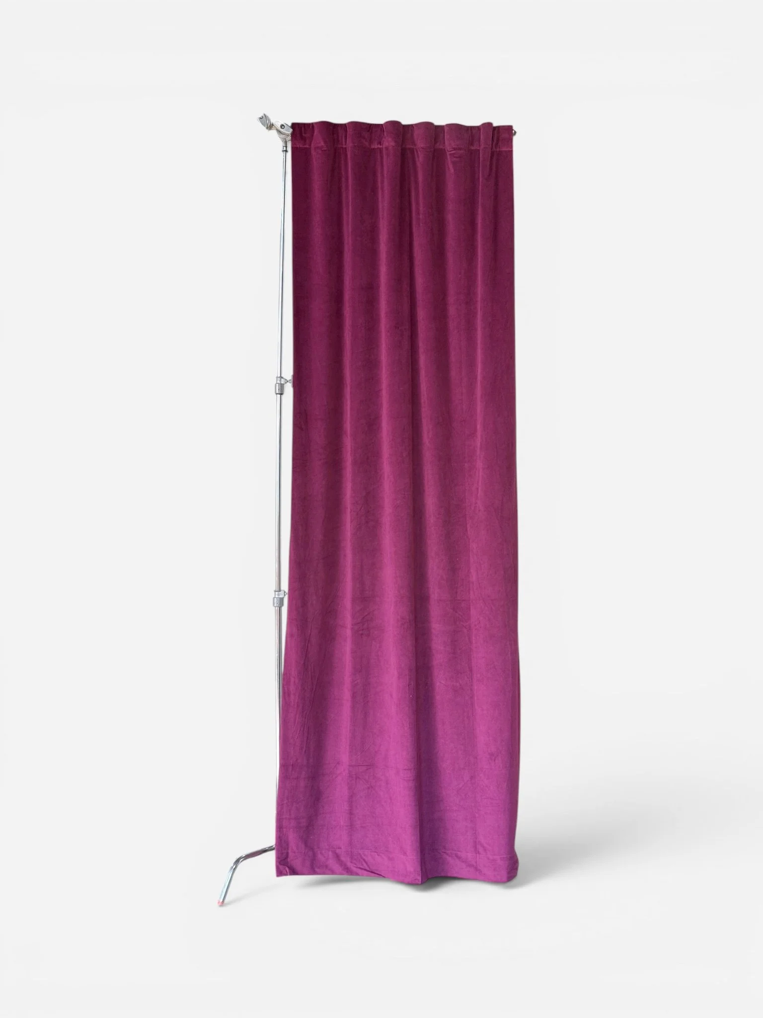 PLUM VELVET DRAPE (118"H X 49"W)