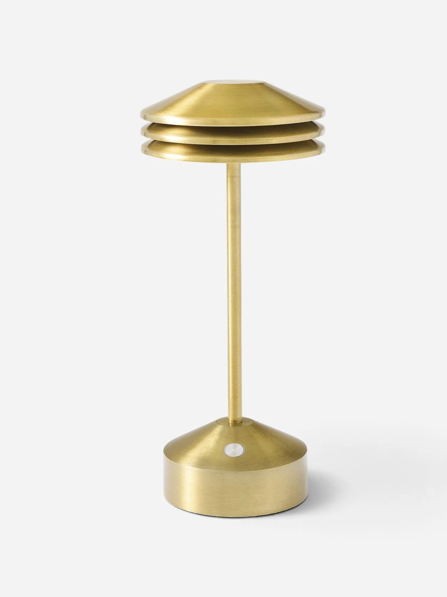 marcus-samuelsson-led-cordless-layered-table-lamp-11-4-xl-Photoroom.jpg