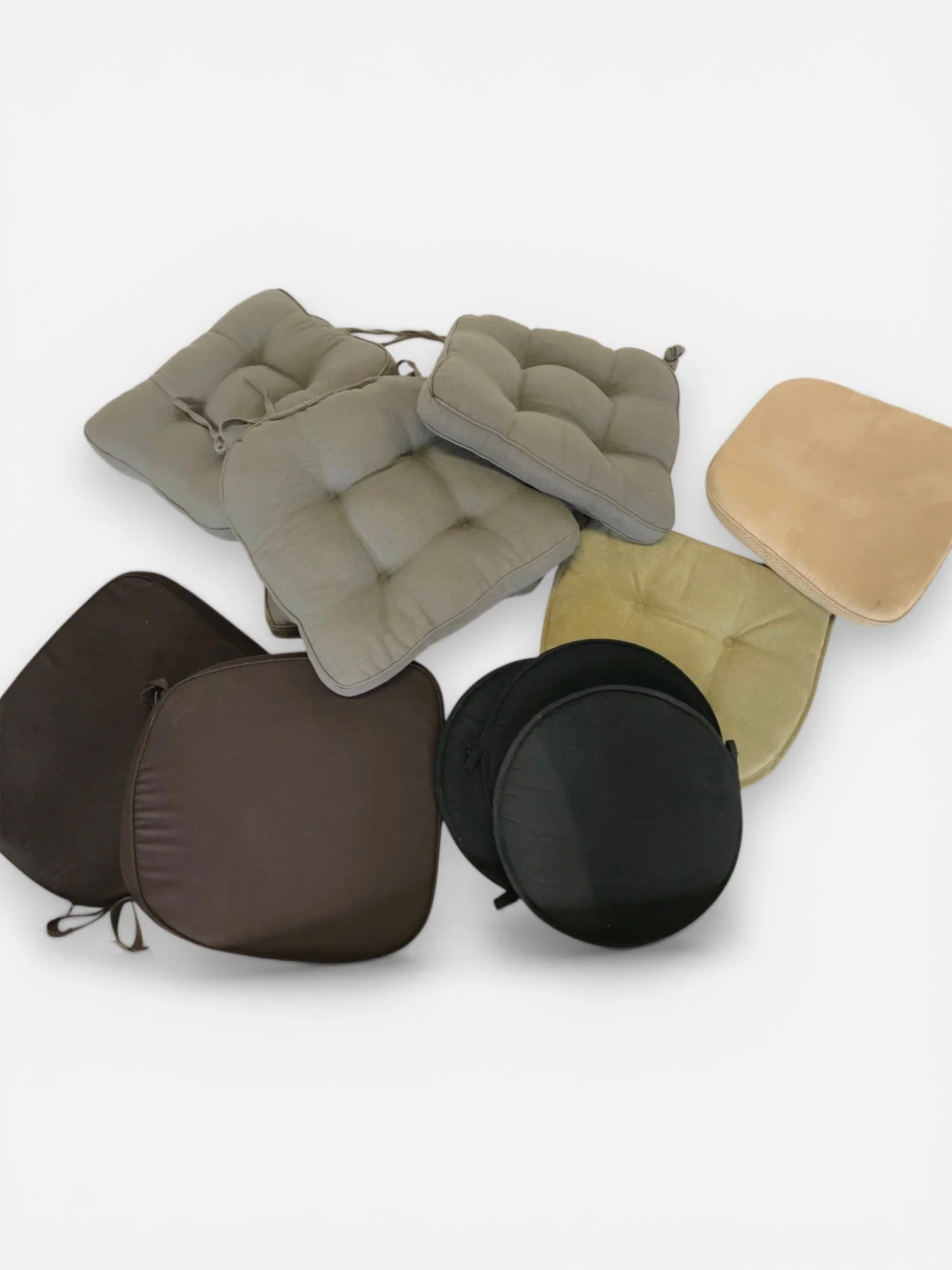 VARIETY OF SEAT CUSHIONS AND PADS