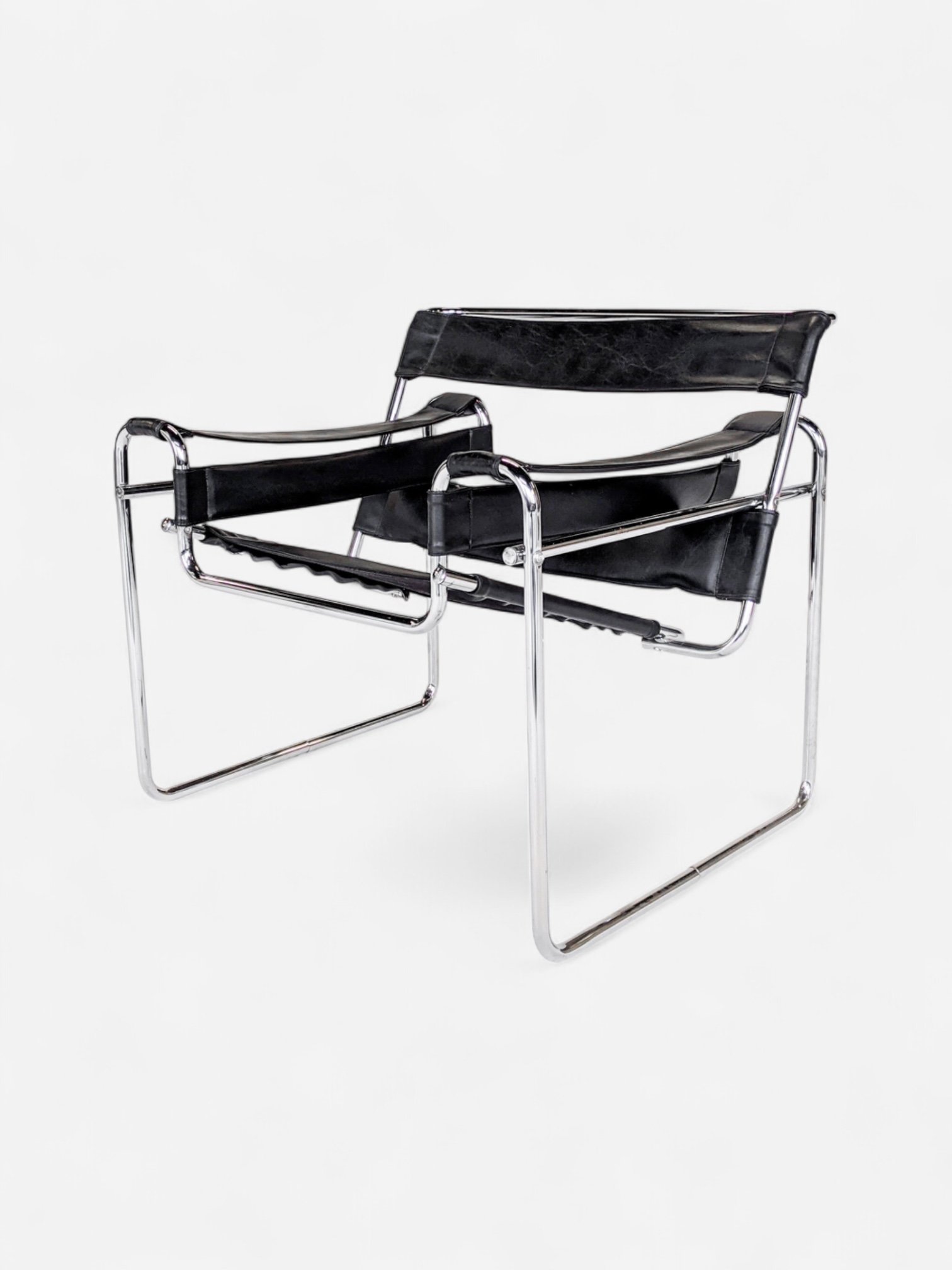 WASSILY STYLE ARMCHAIR
