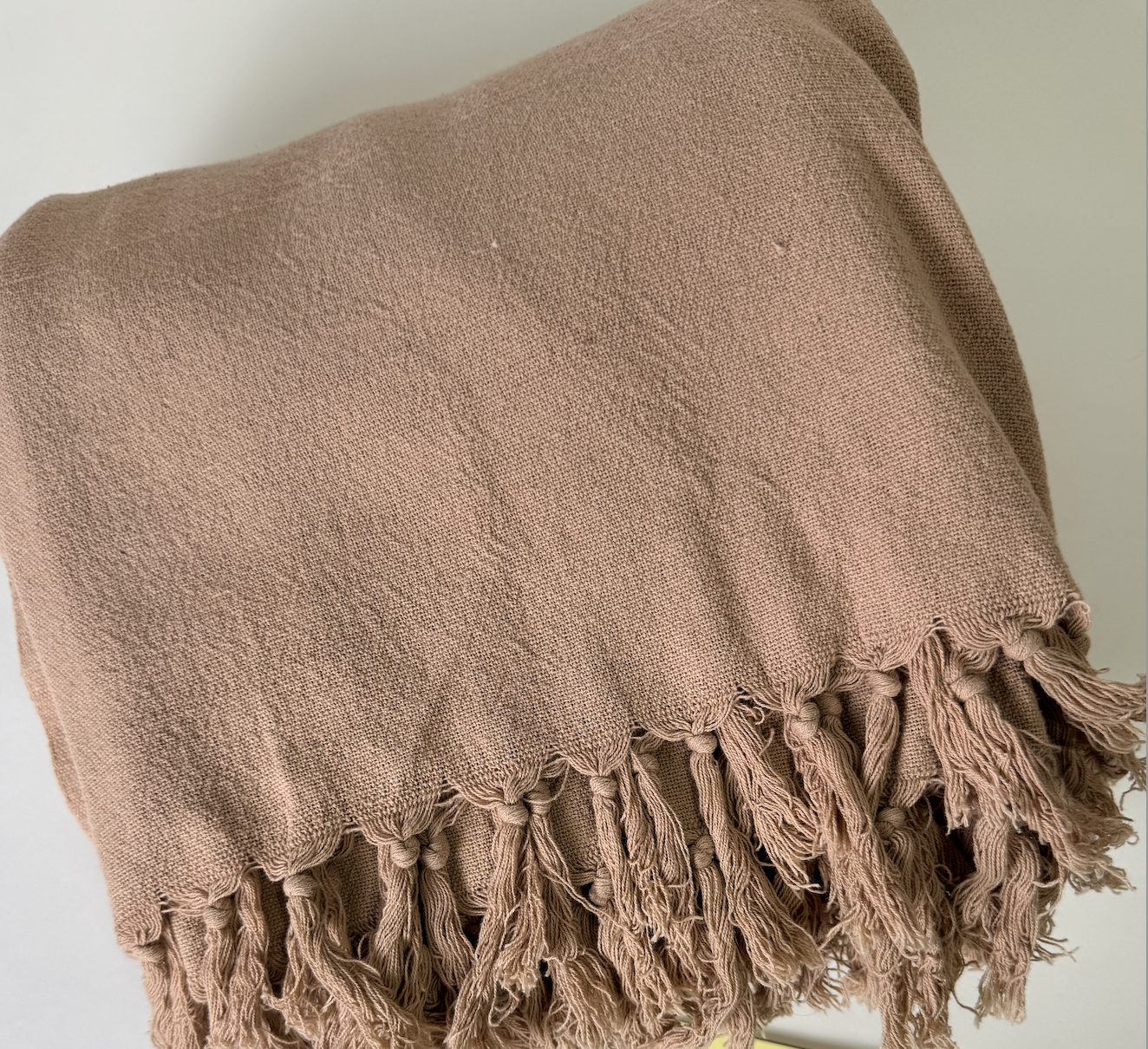 SALMON COLORED COTTON BEACH THROW BLANKET WITH FRINGE