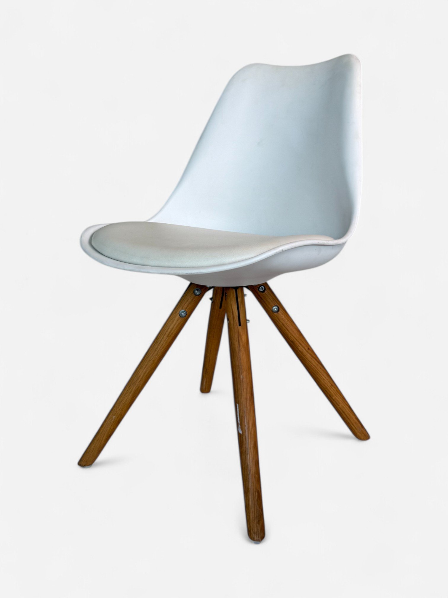 EAMES STYLE SIDE CHAIR