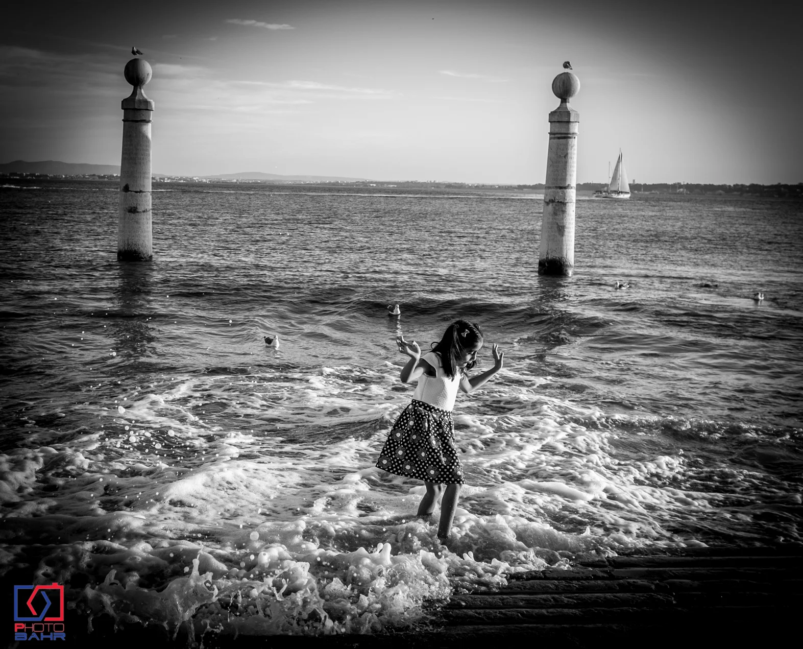lisbon young girl.jpg