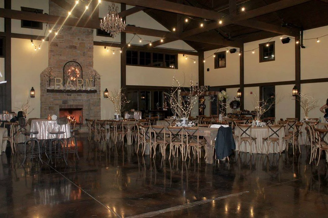 NYE fire and tables3106_o.jpg