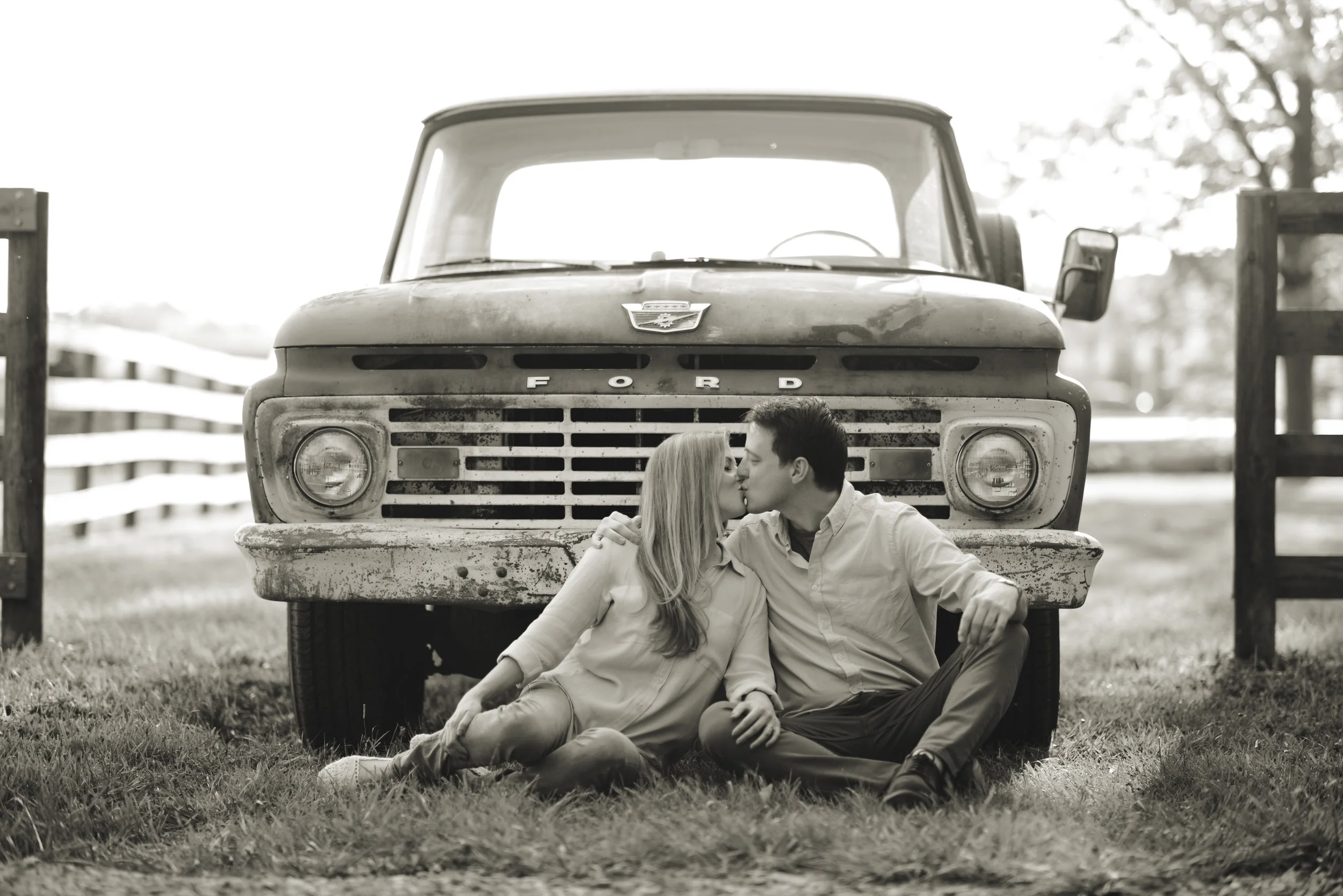 Kelli & Sam (Meredith Rogers Photography)